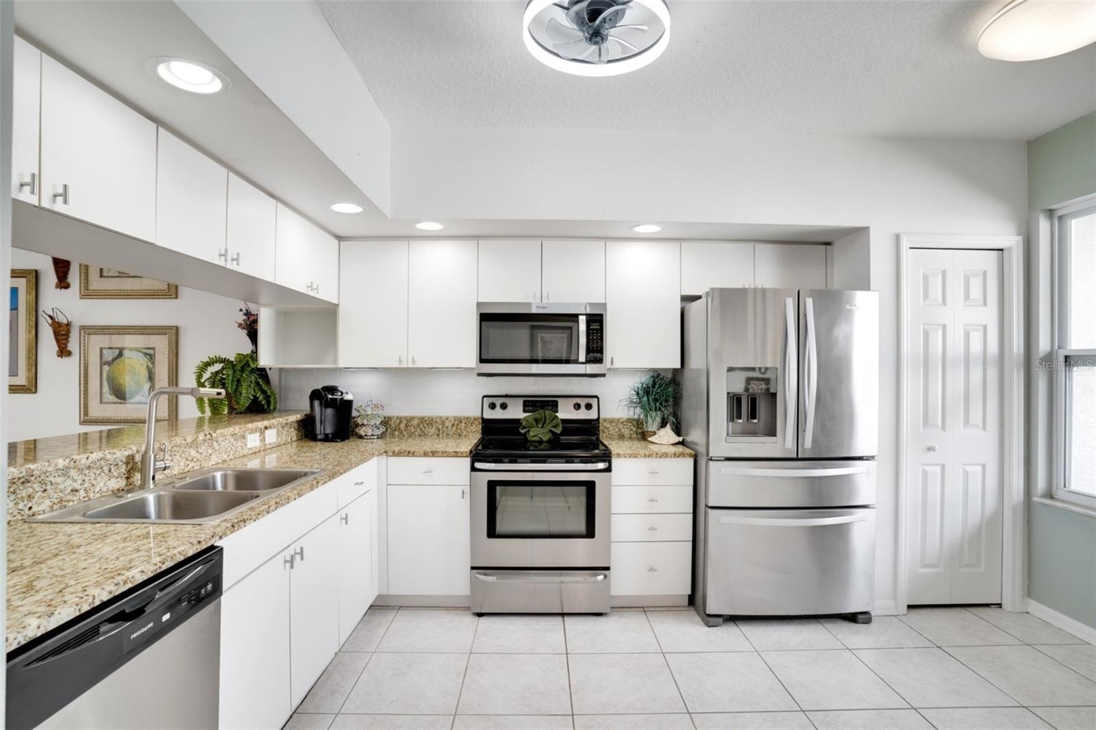 1440 WATER VIEW DRIVE W 105
