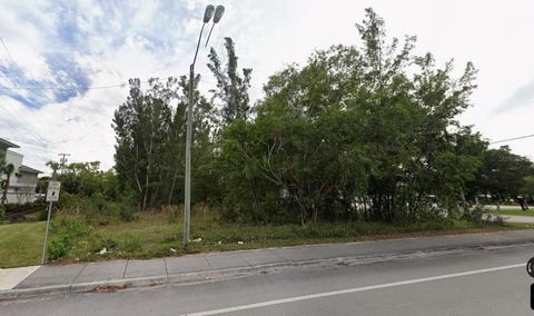 8826 LANTANA ROAD LAKE WORTH FL 33467