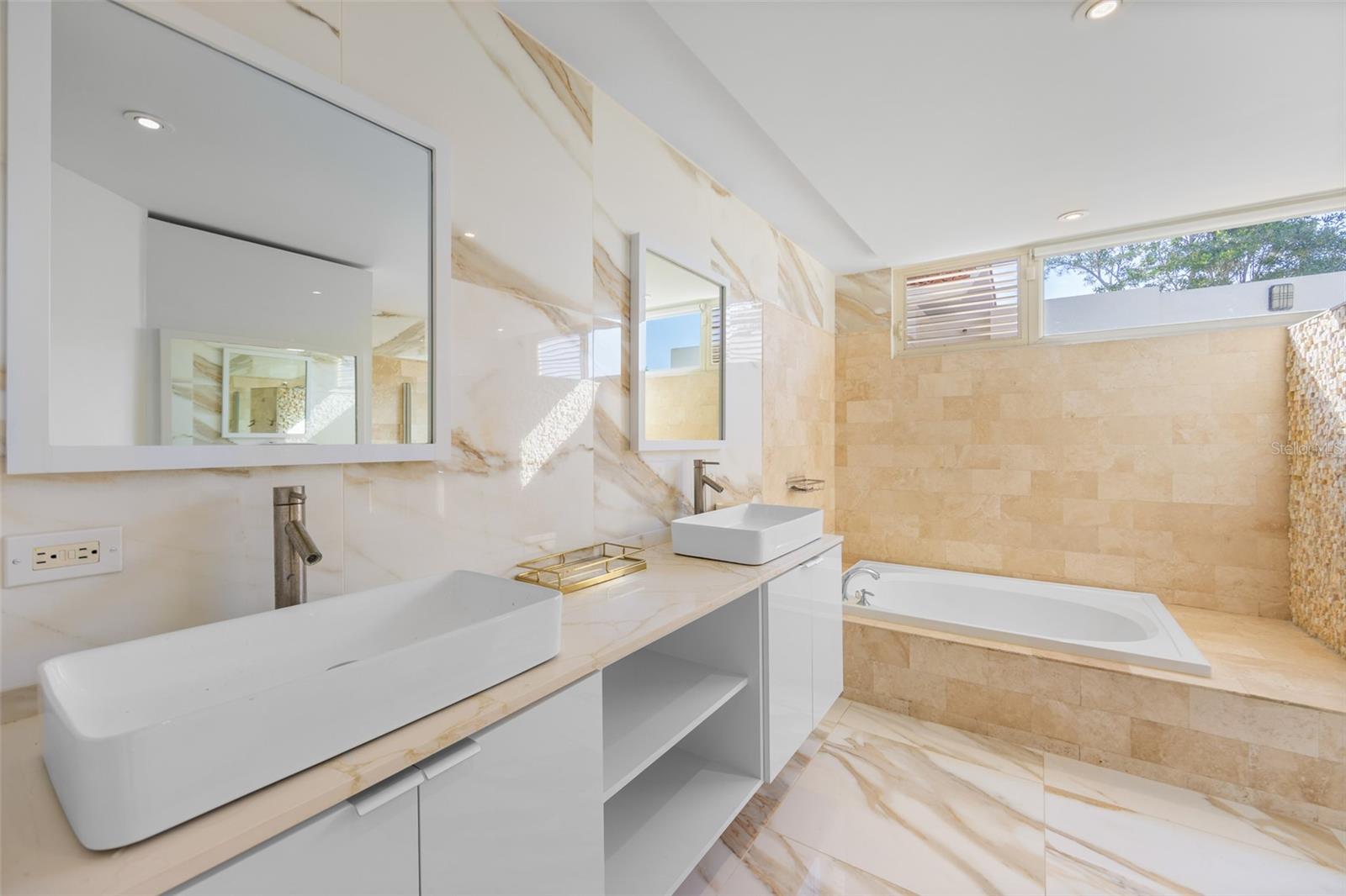 SABANERA DORADO - Residential