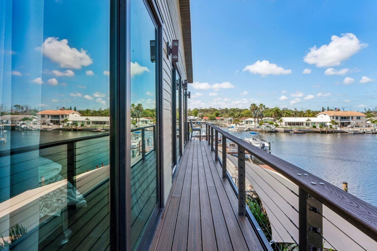 FLOR A MAR - Residential