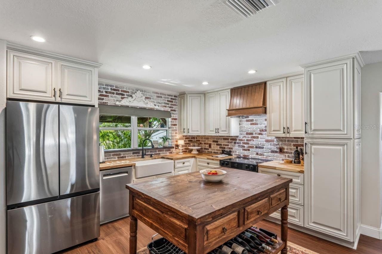 4903 BLUE HERON DRIVE