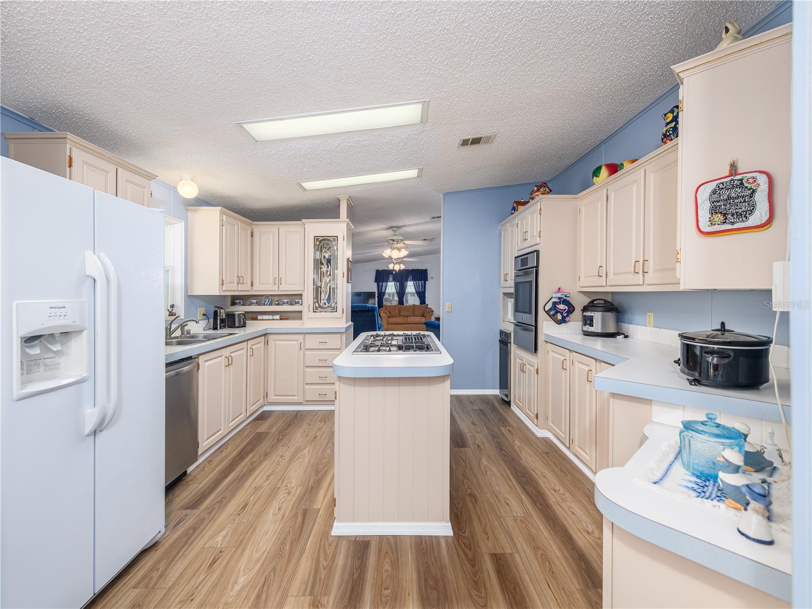 SOUTH HILL MHP - Residential