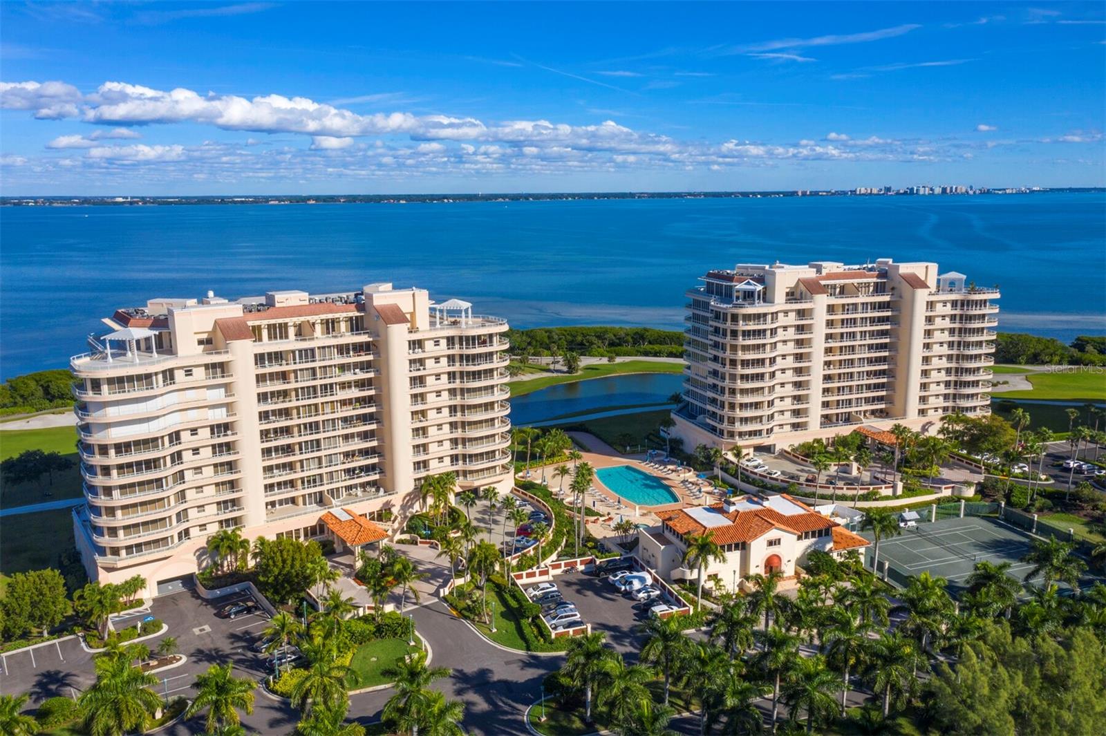 GRAND BAY 1 - Residential