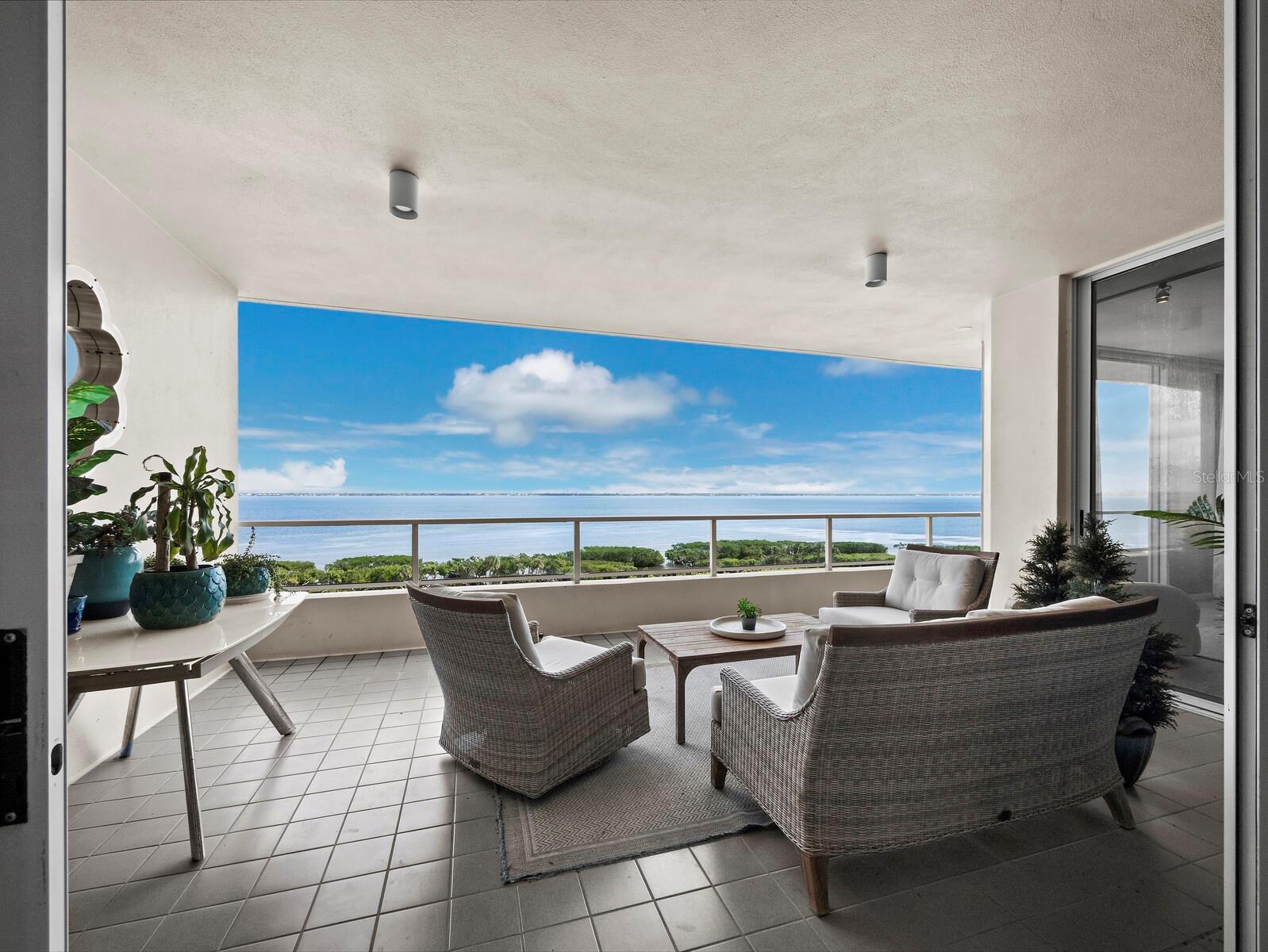 GRAND BAY 1 - Residential