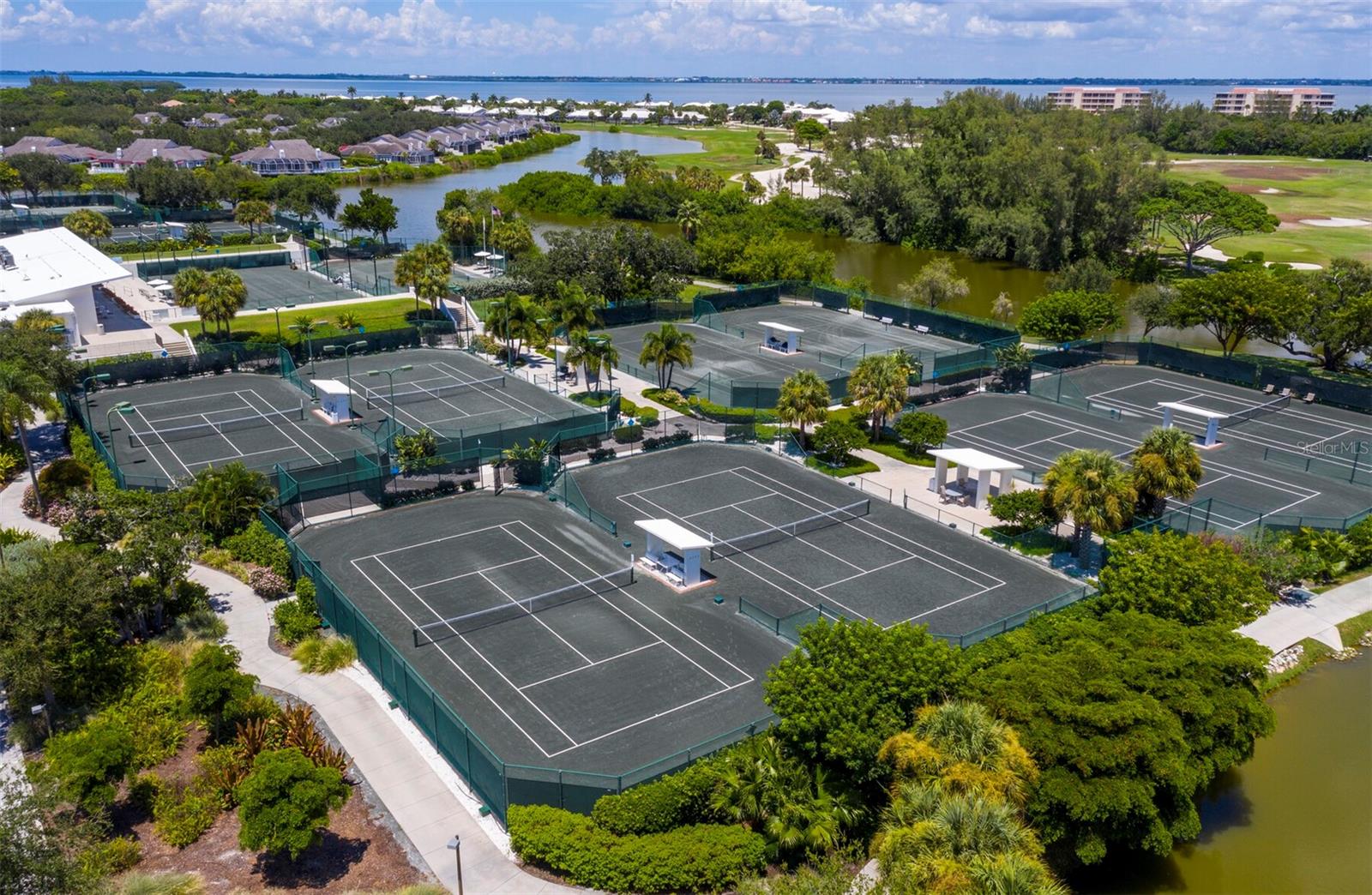GRAND BAY 1 - Residential