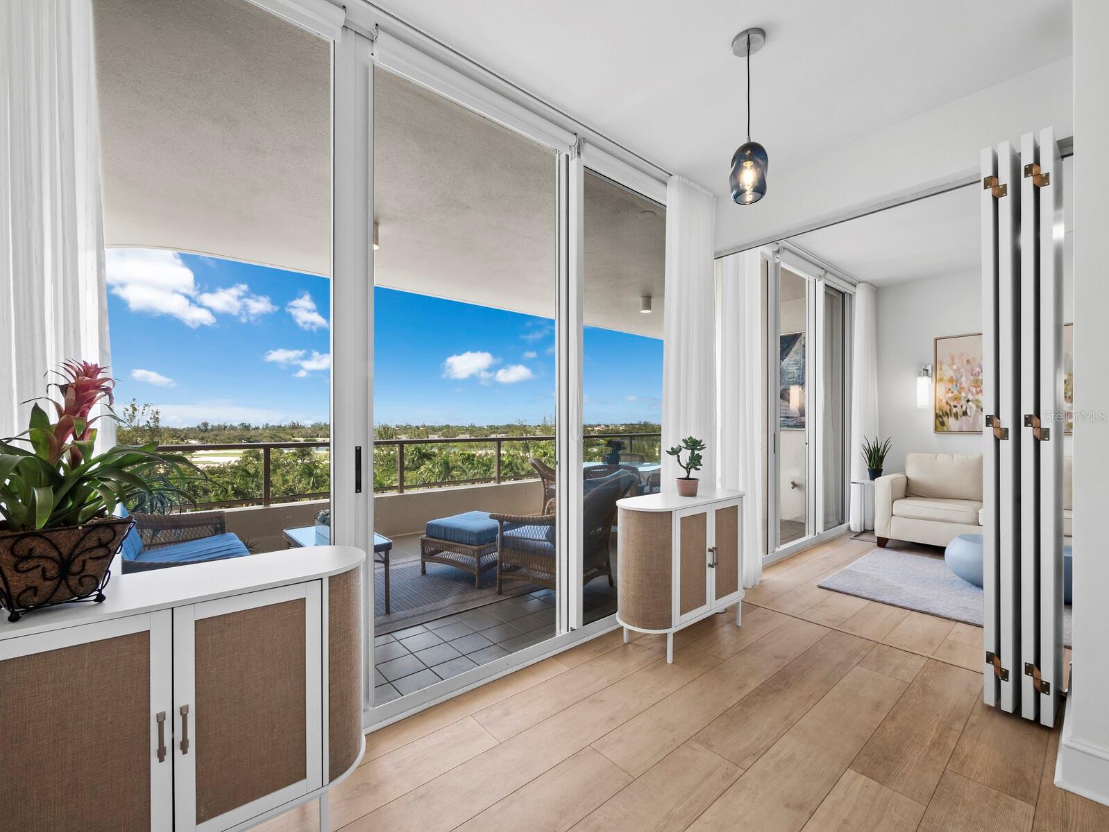 GRAND BAY 1 - Residential