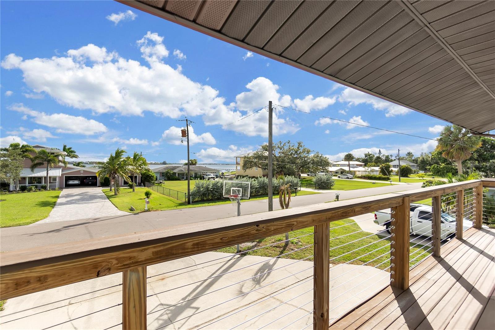 1003; ELLENTON OFF RIVER E OF GREEN BRIDGE - Residential