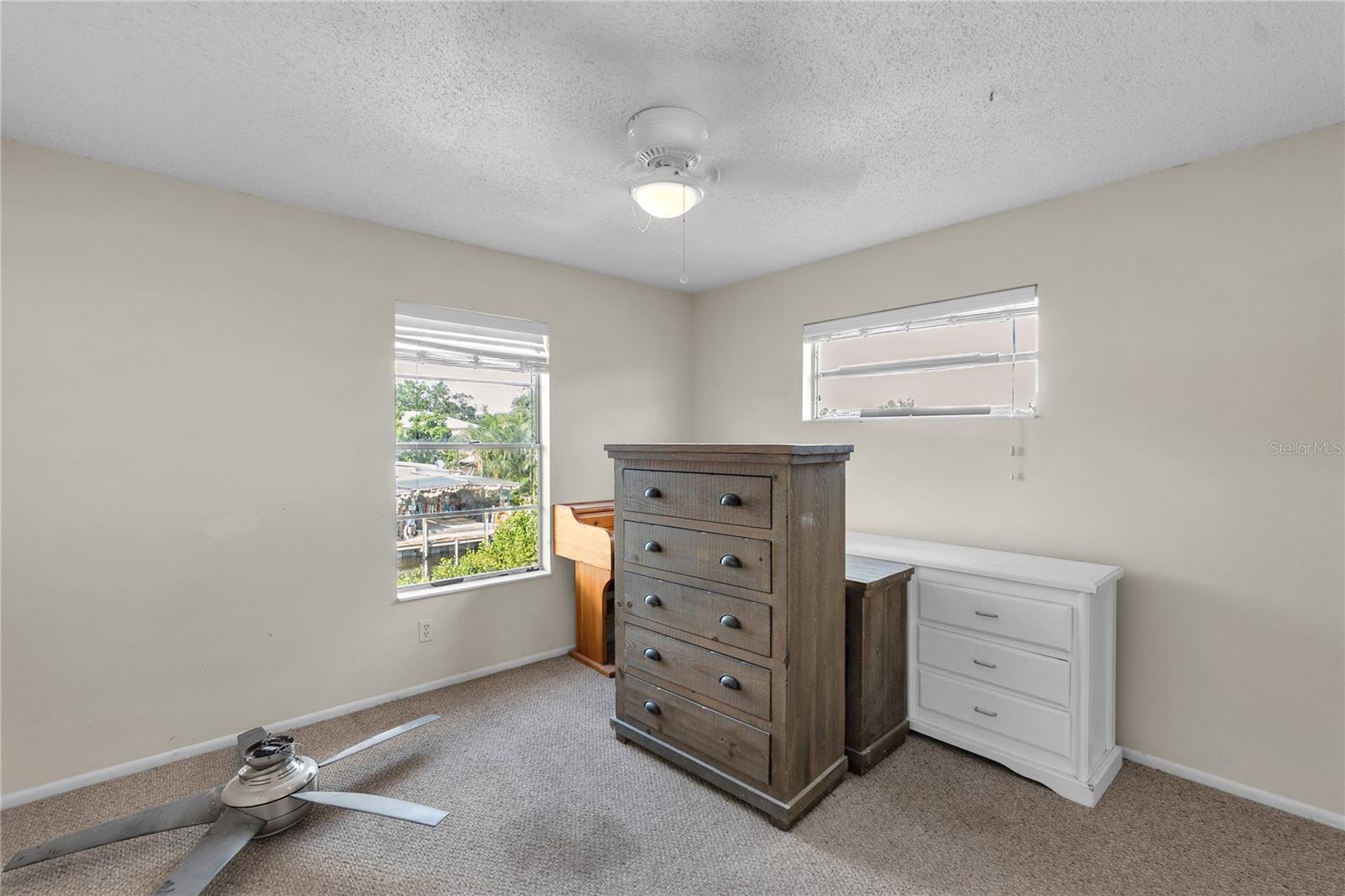 1003; ELLENTON OFF RIVER E OF GREEN BRIDGE - Residential