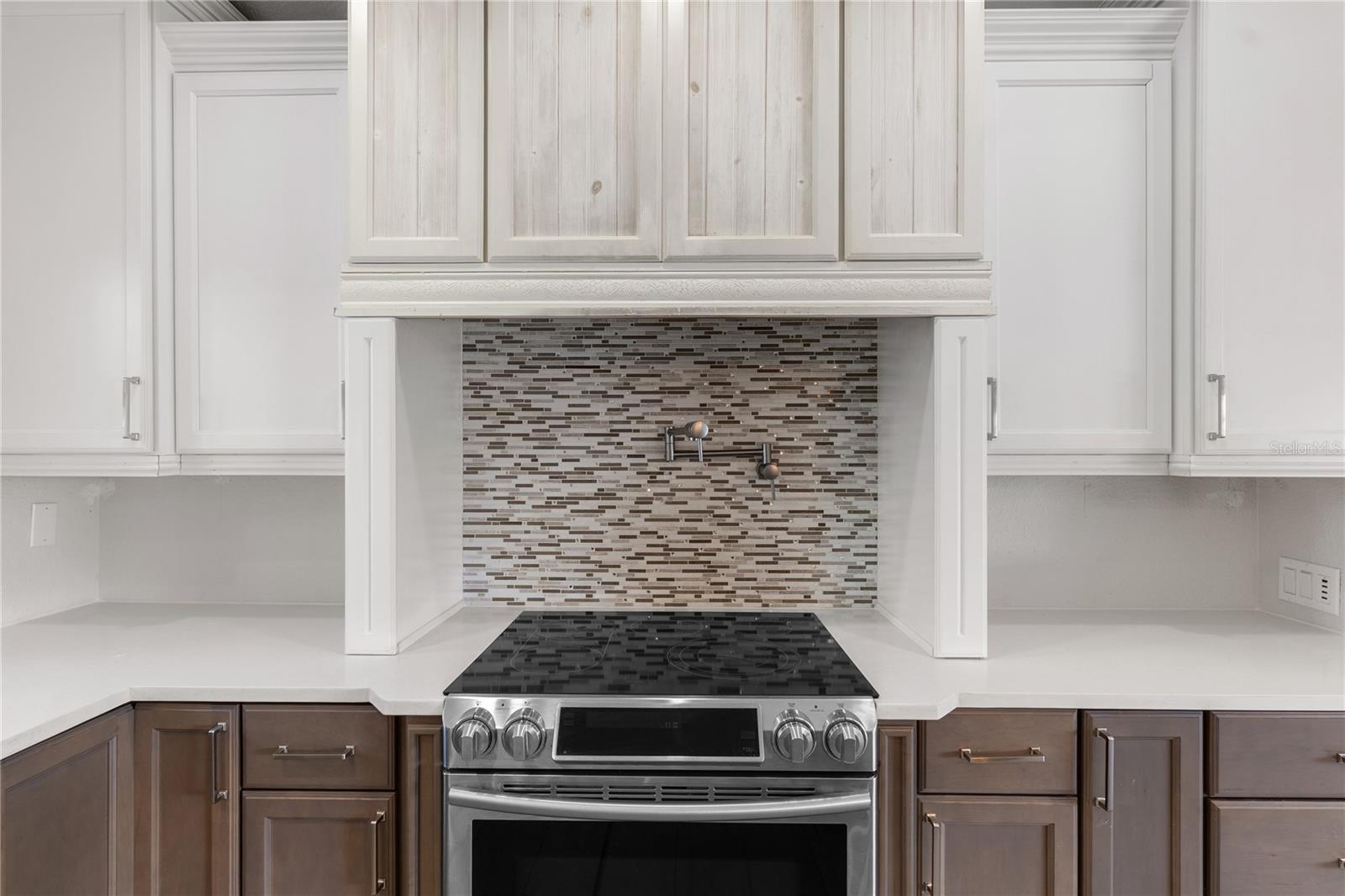 1003; ELLENTON OFF RIVER E OF GREEN BRIDGE - Residential