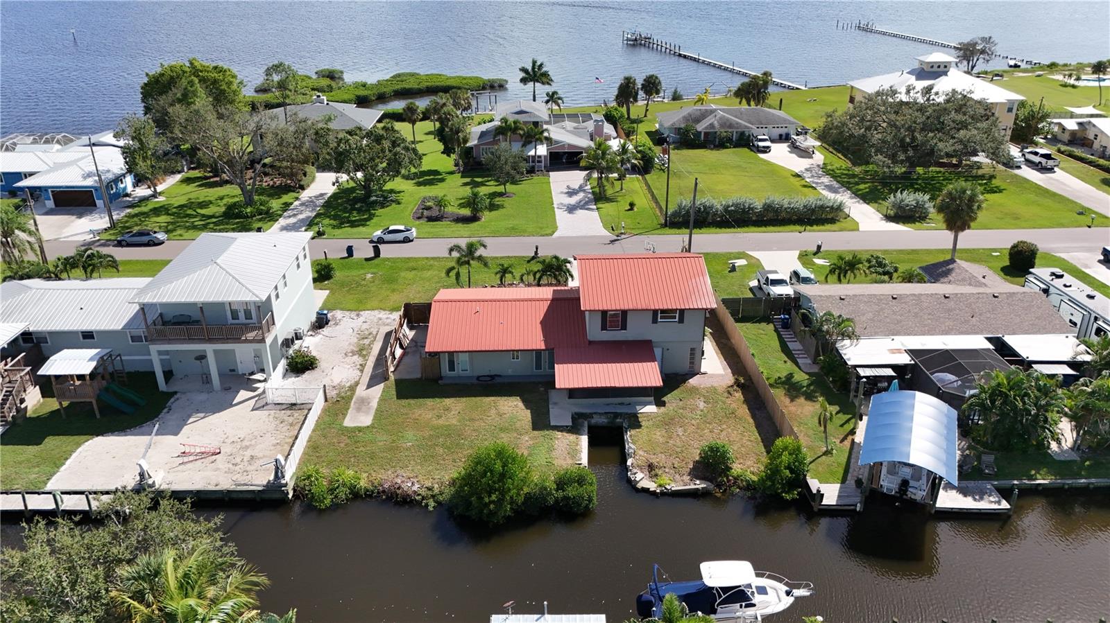 1003; ELLENTON OFF RIVER E OF GREEN BRIDGE - Residential