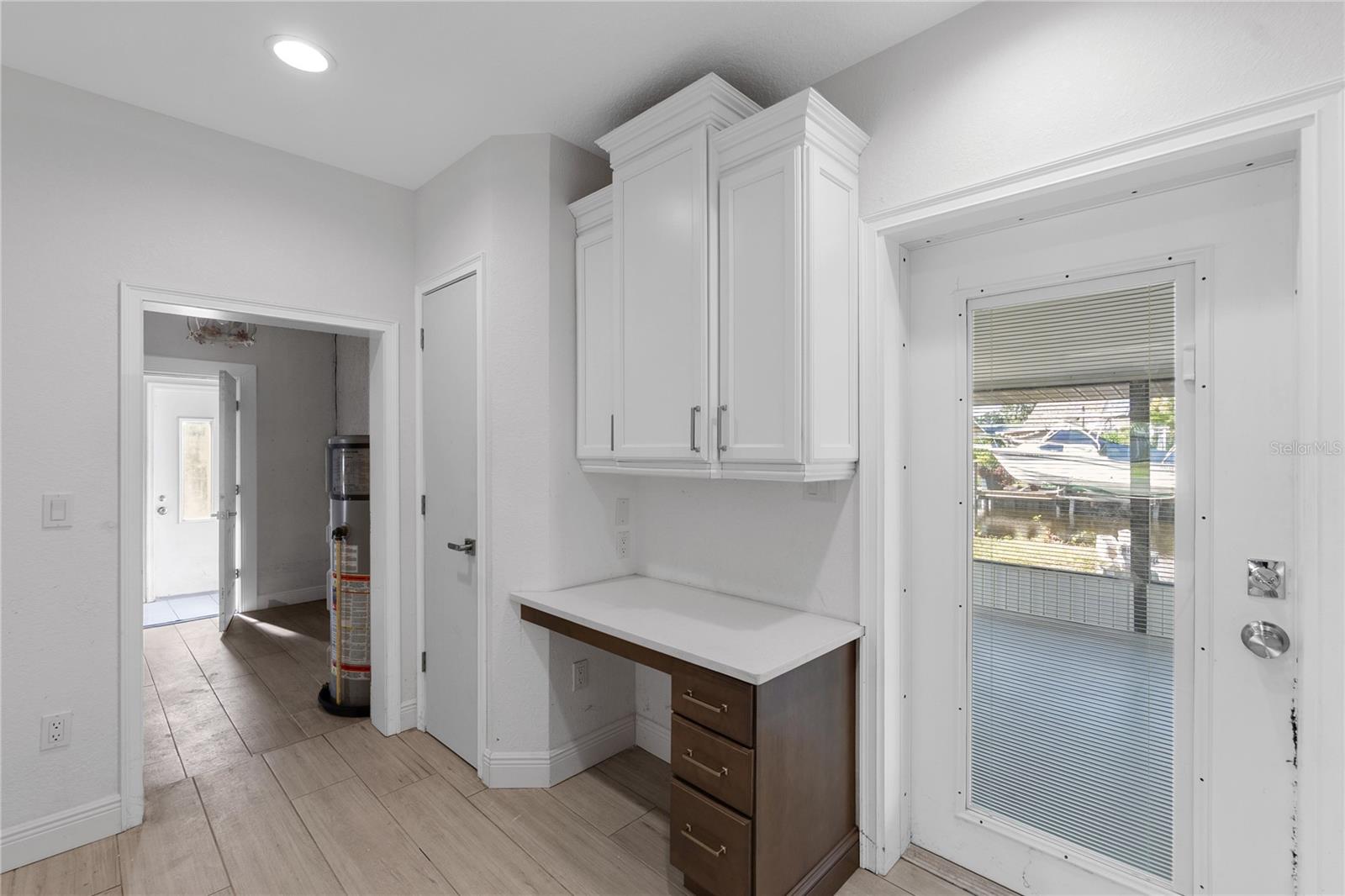 1003; ELLENTON OFF RIVER E OF GREEN BRIDGE - Residential