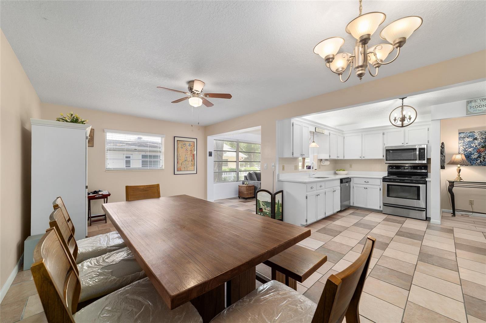 ON TOP OF THE WORLD - Residential