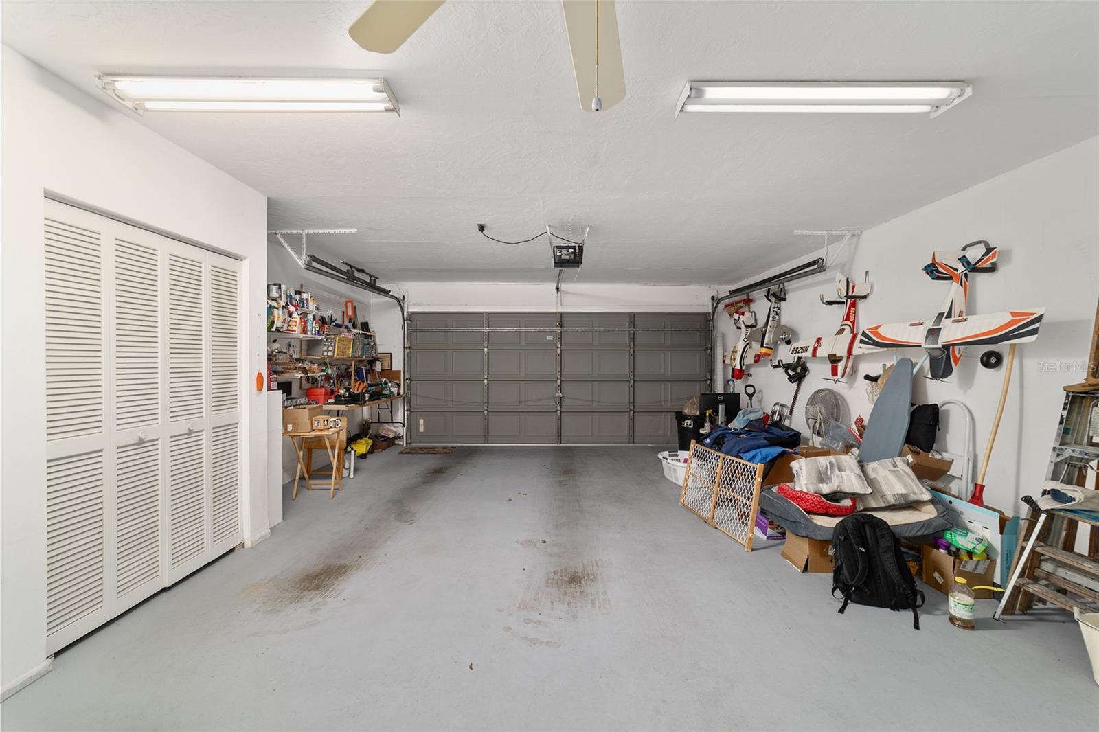 ON TOP OF THE WORLD - Residential