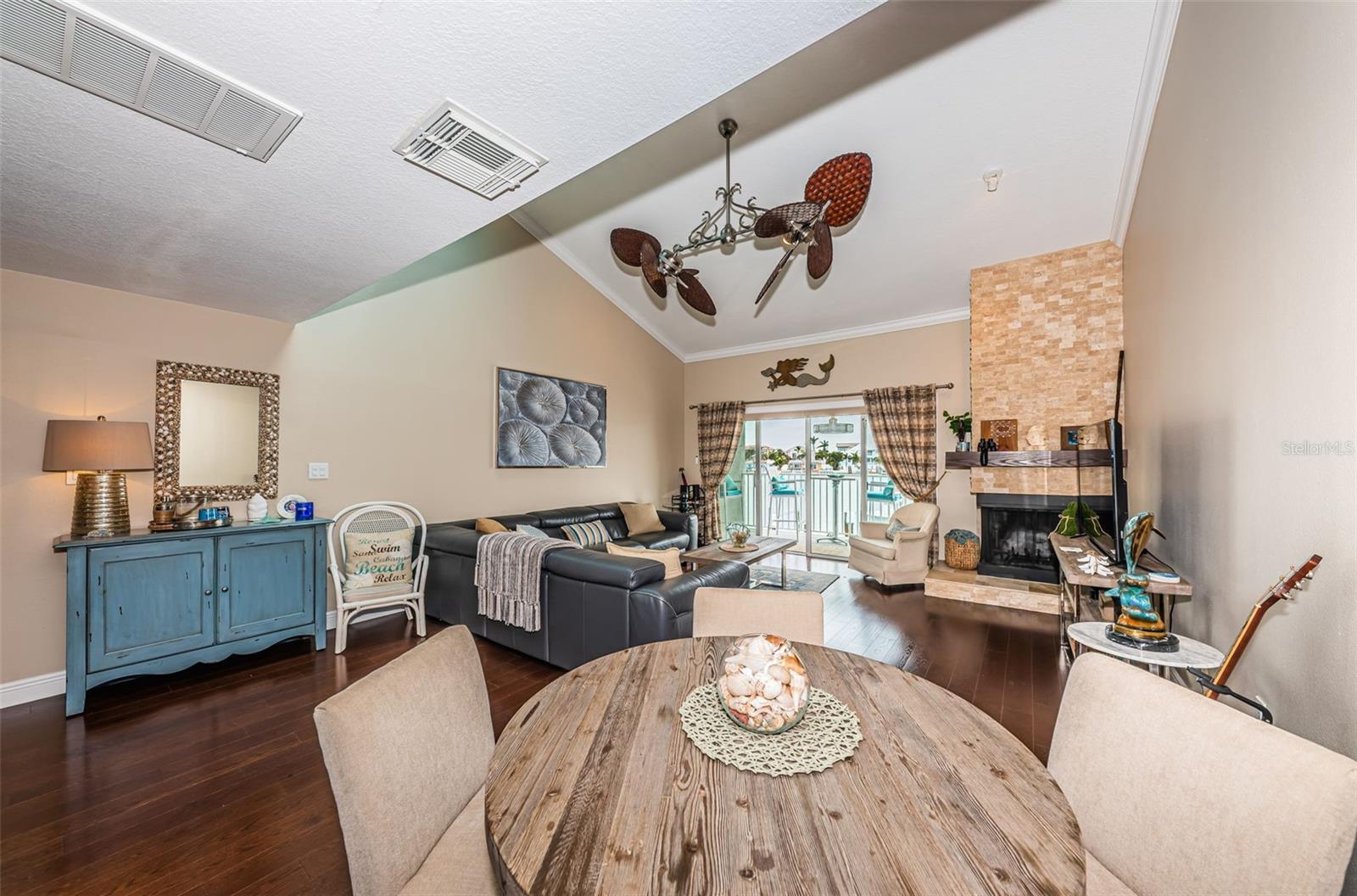 ADMIRALITY THE CONDO - Residential Lease