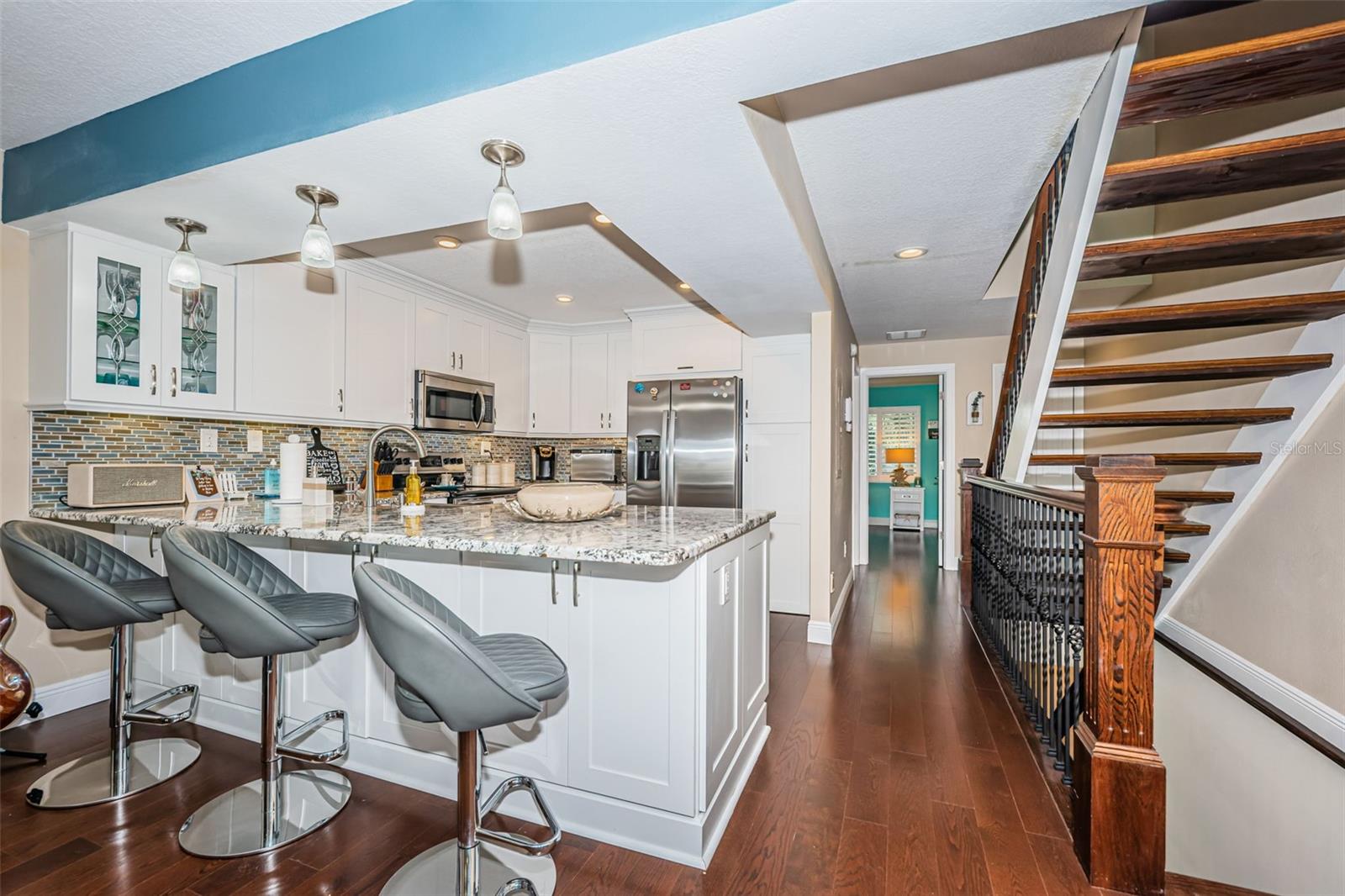 ADMIRALITY THE CONDO - Residential Lease