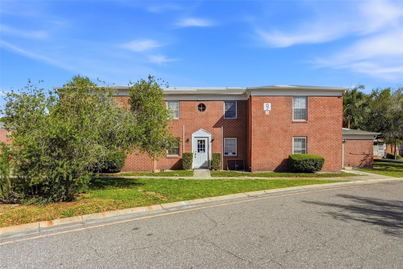 JAMESTOWN CONDO - Residential