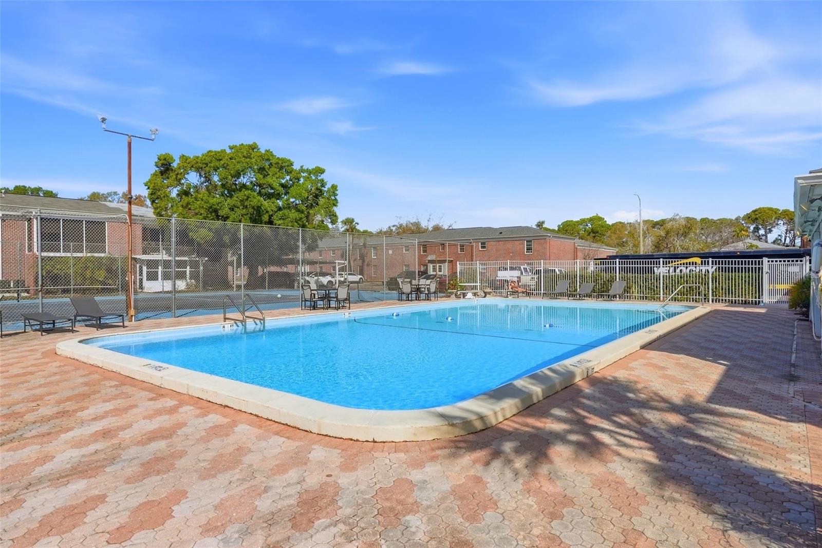 JAMESTOWN CONDO - Residential