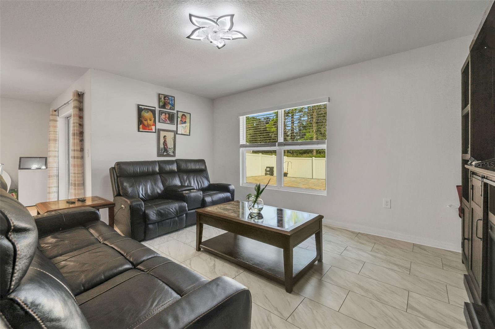 GREYSTONE HILLS - Residential