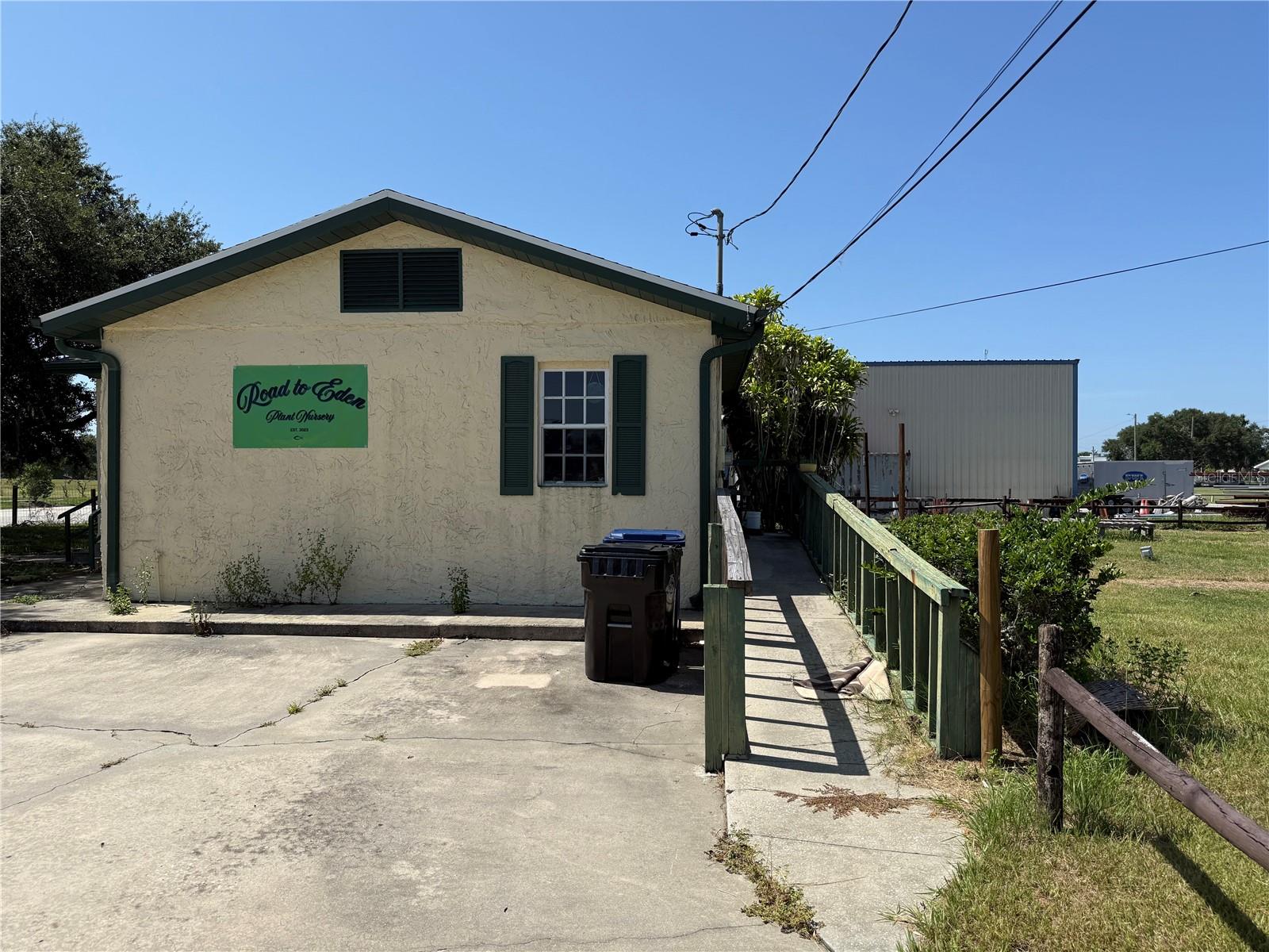 225 N SCENIC HIGHWAY
