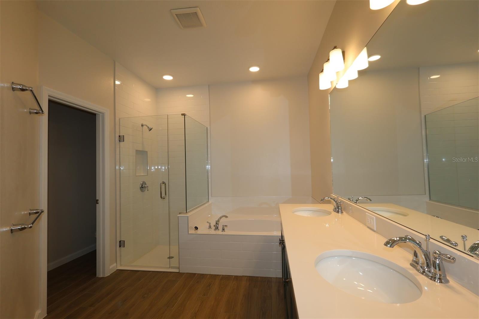 EMERSON POINTE - Residential