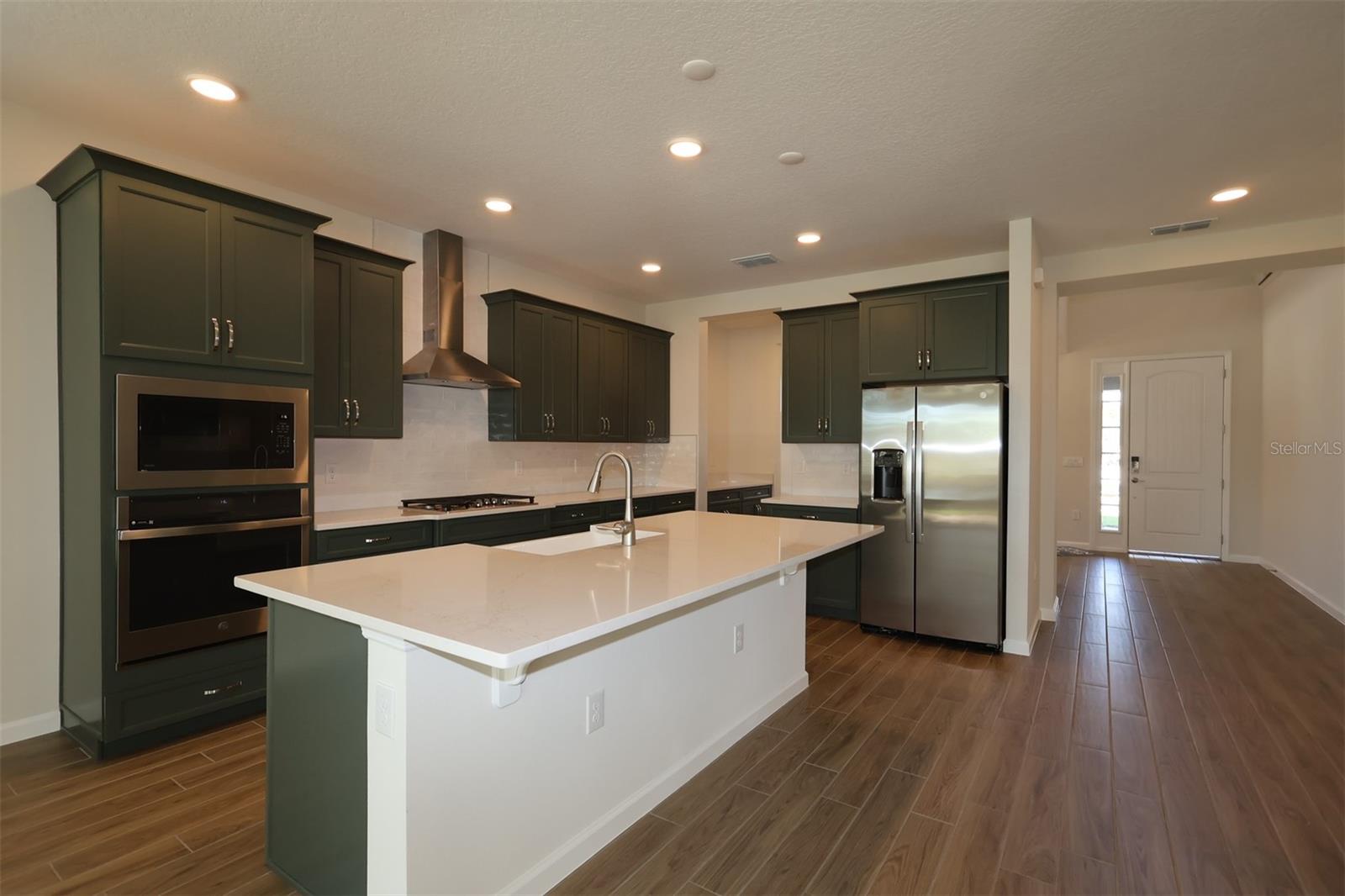 744 POINTE EMERSON BOULEVARD