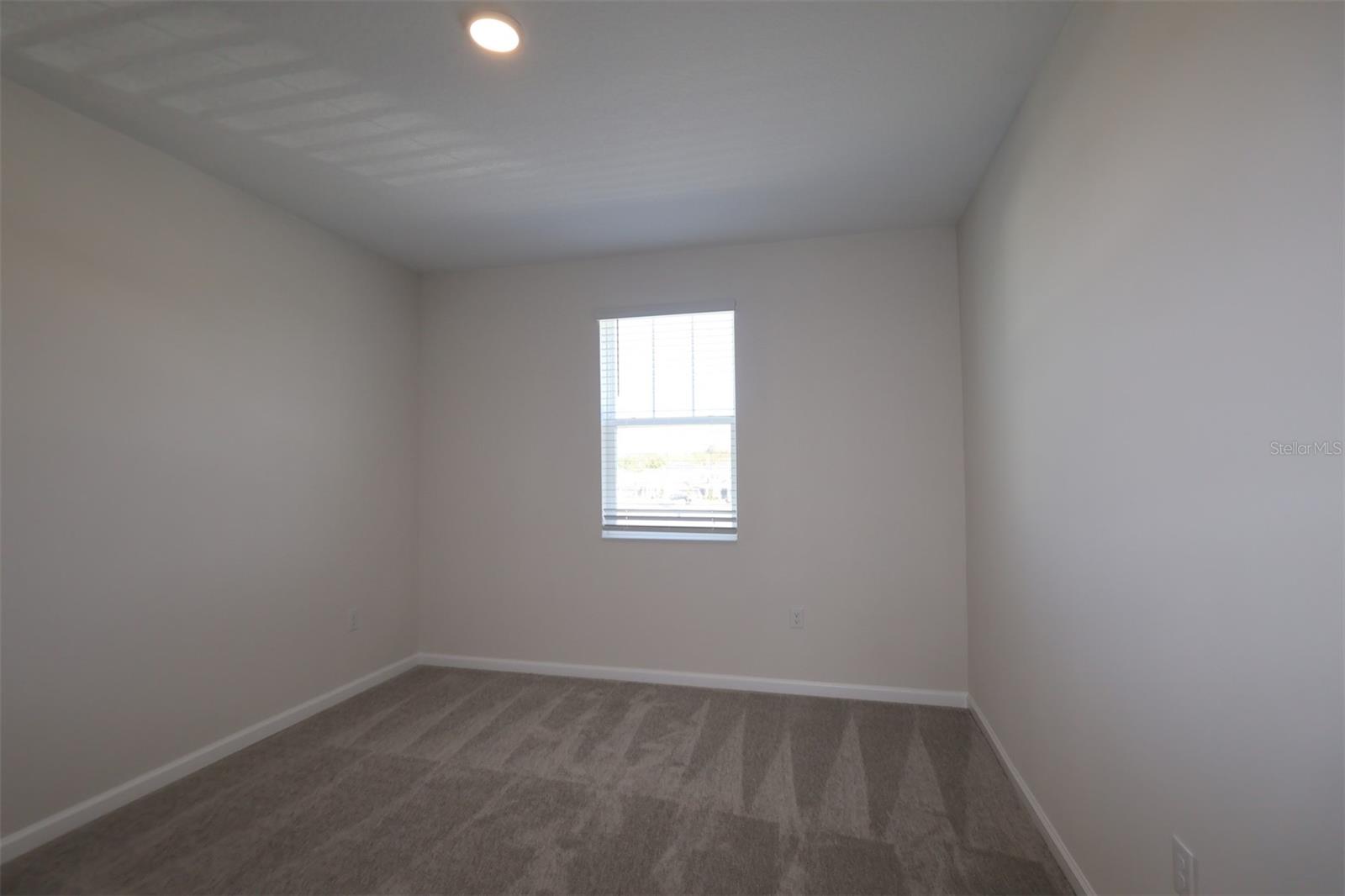 744 POINTE EMERSON BOULEVARD