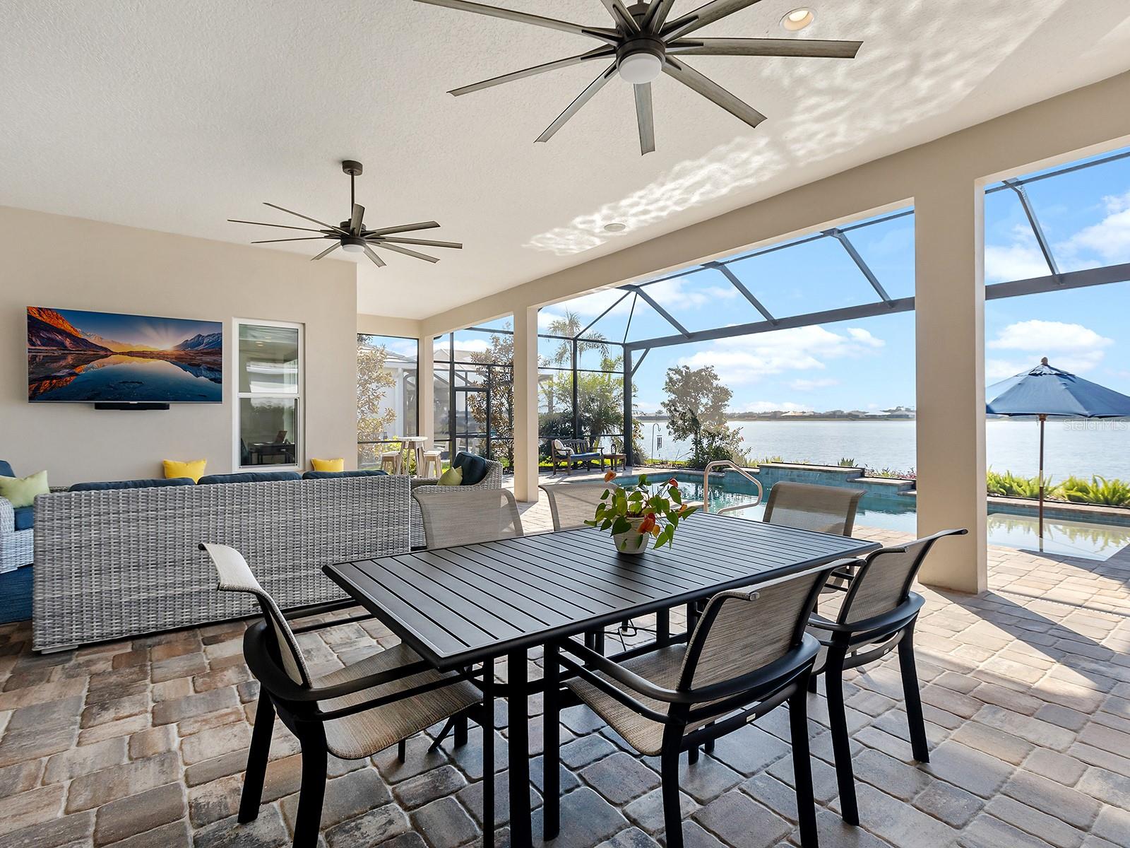 LAKEHOUSE COVE AT WATERSIDE - Residential