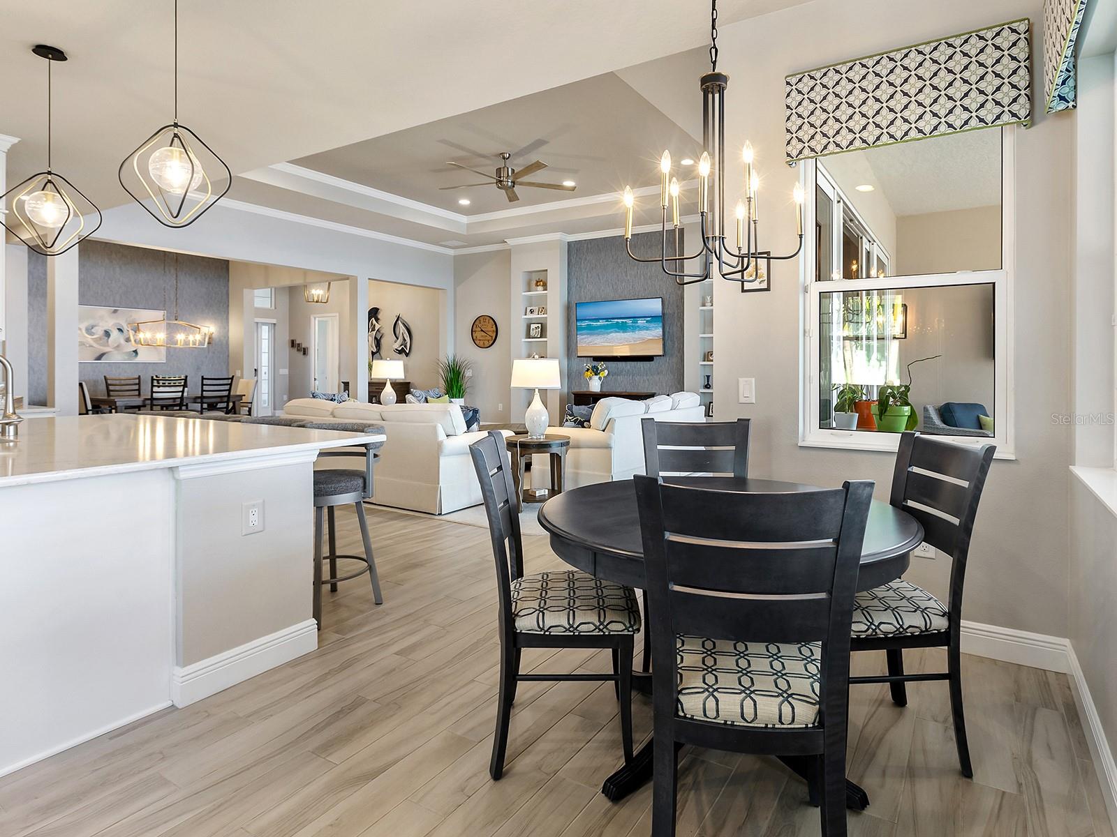 LAKEHOUSE COVE AT WATERSIDE - Residential