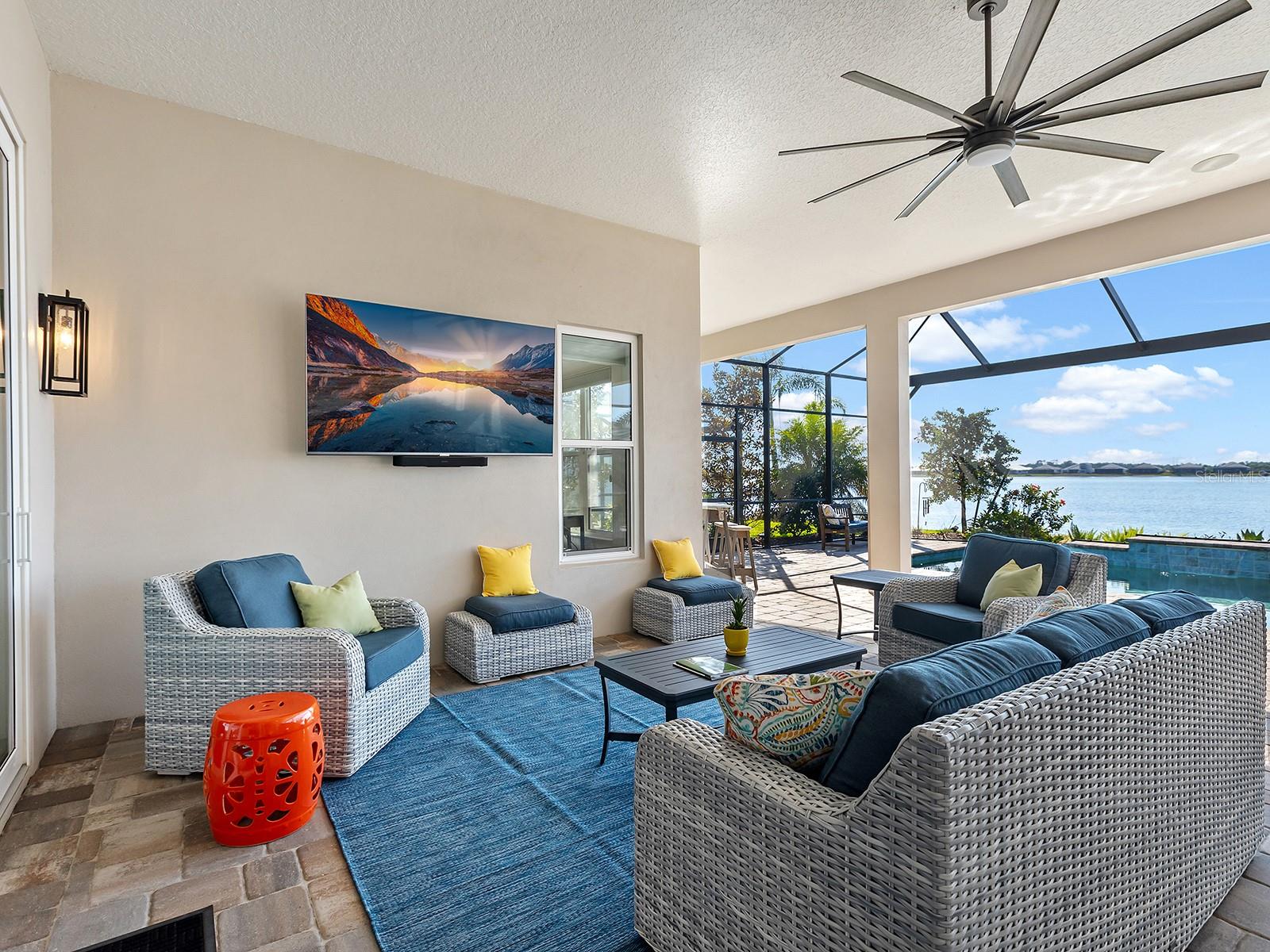 LAKEHOUSE COVE AT WATERSIDE - Residential