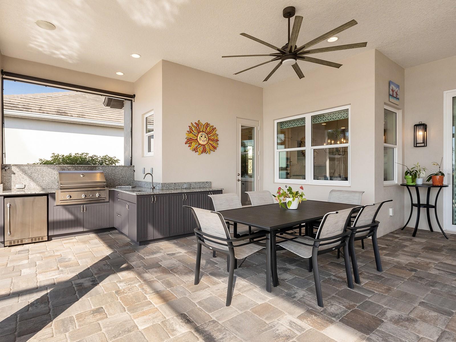 LAKEHOUSE COVE AT WATERSIDE - Residential