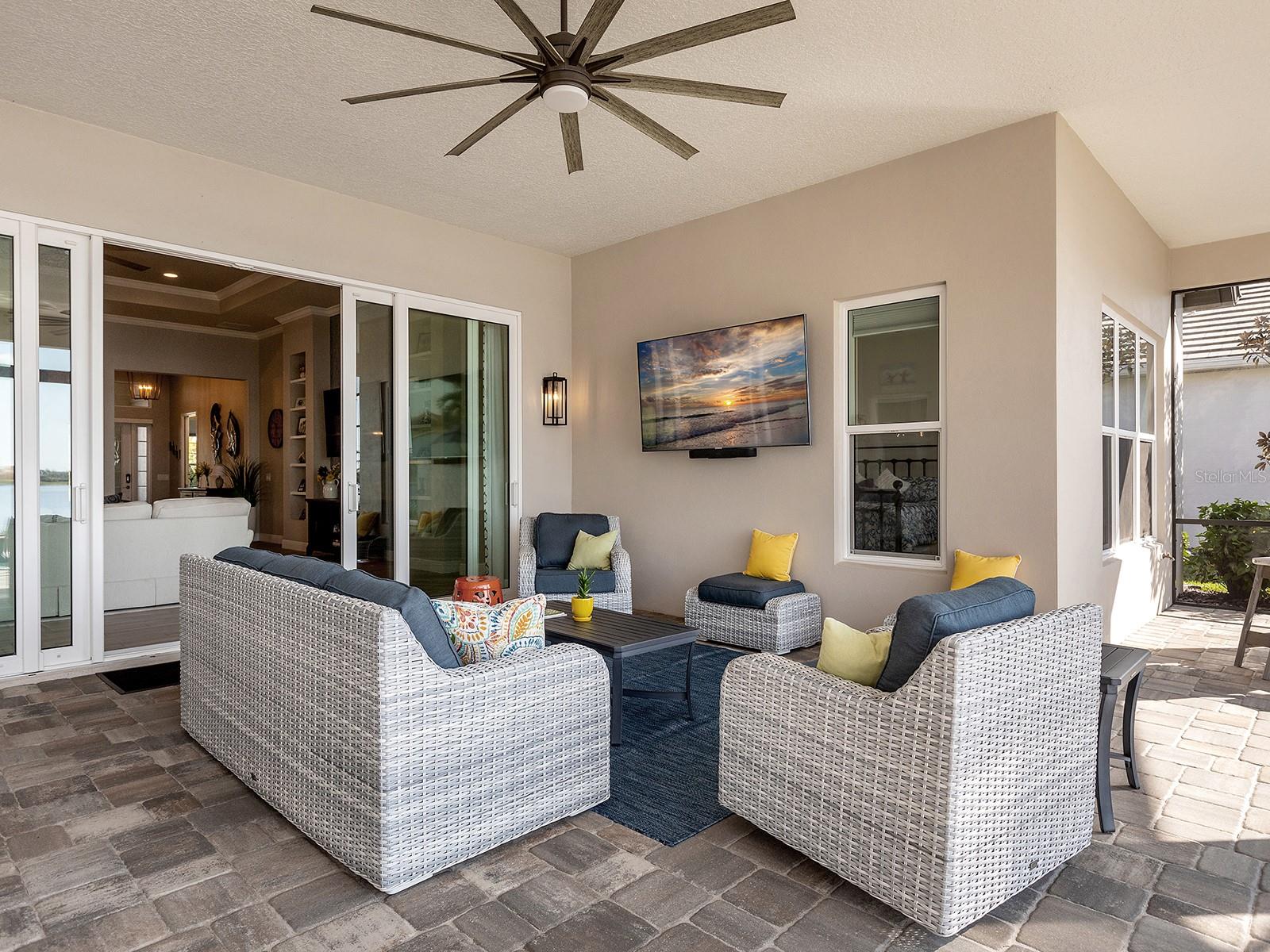 LAKEHOUSE COVE AT WATERSIDE - Residential