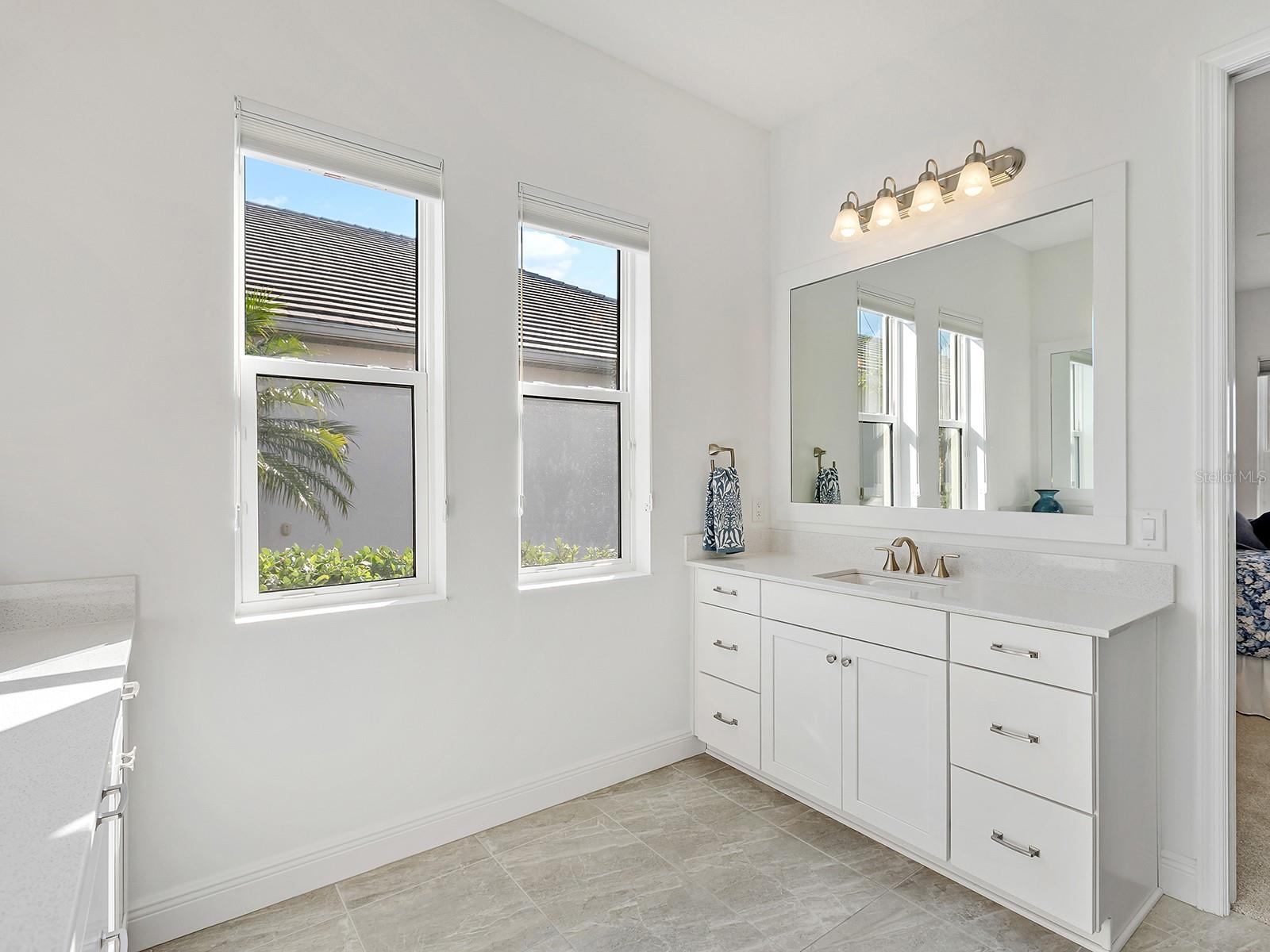 LAKEHOUSE COVE AT WATERSIDE - Residential