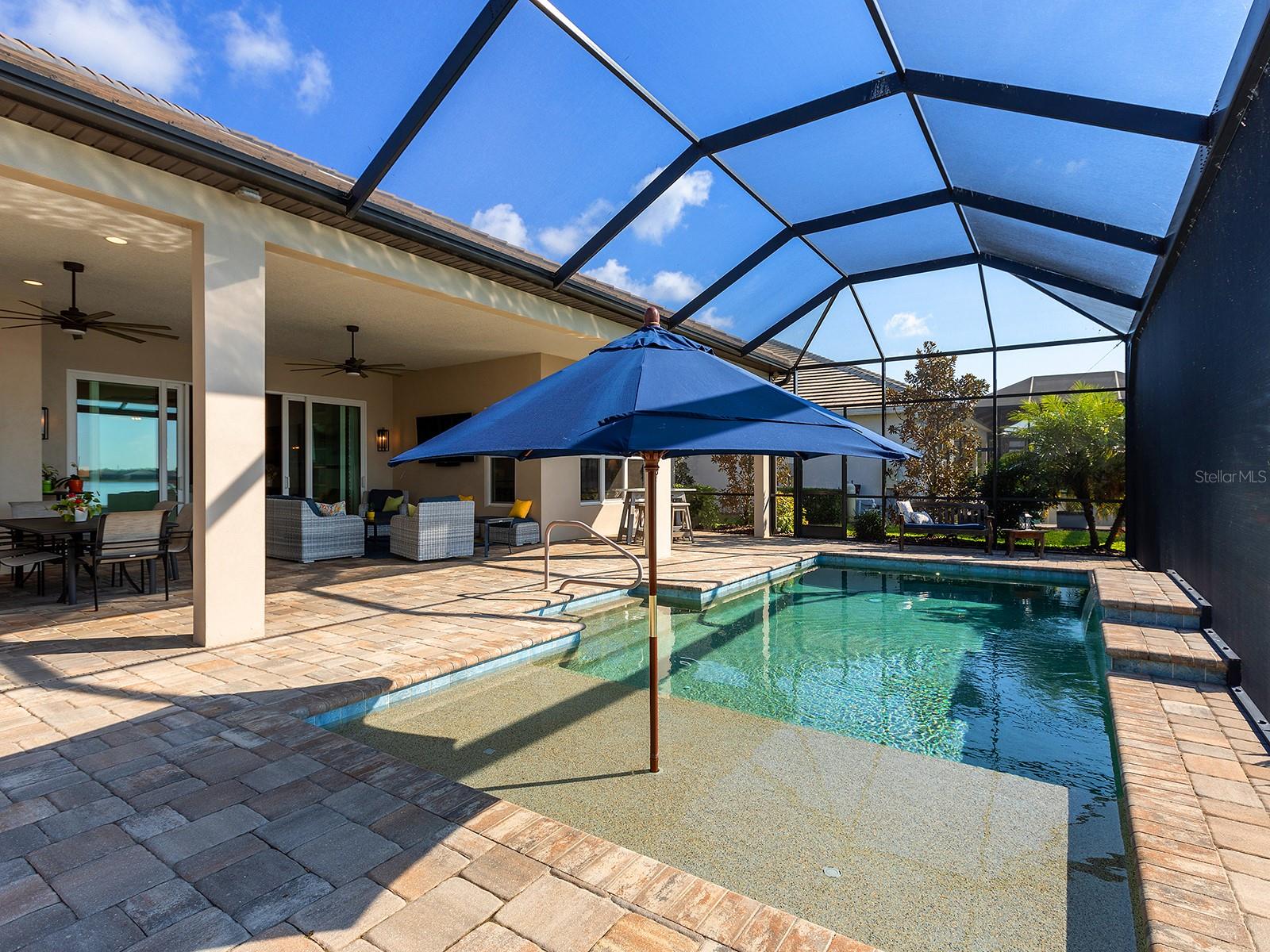 LAKEHOUSE COVE AT WATERSIDE - Residential