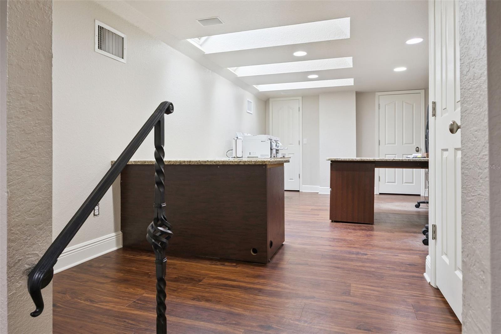 DEER ISLAND PH 02 - Residential