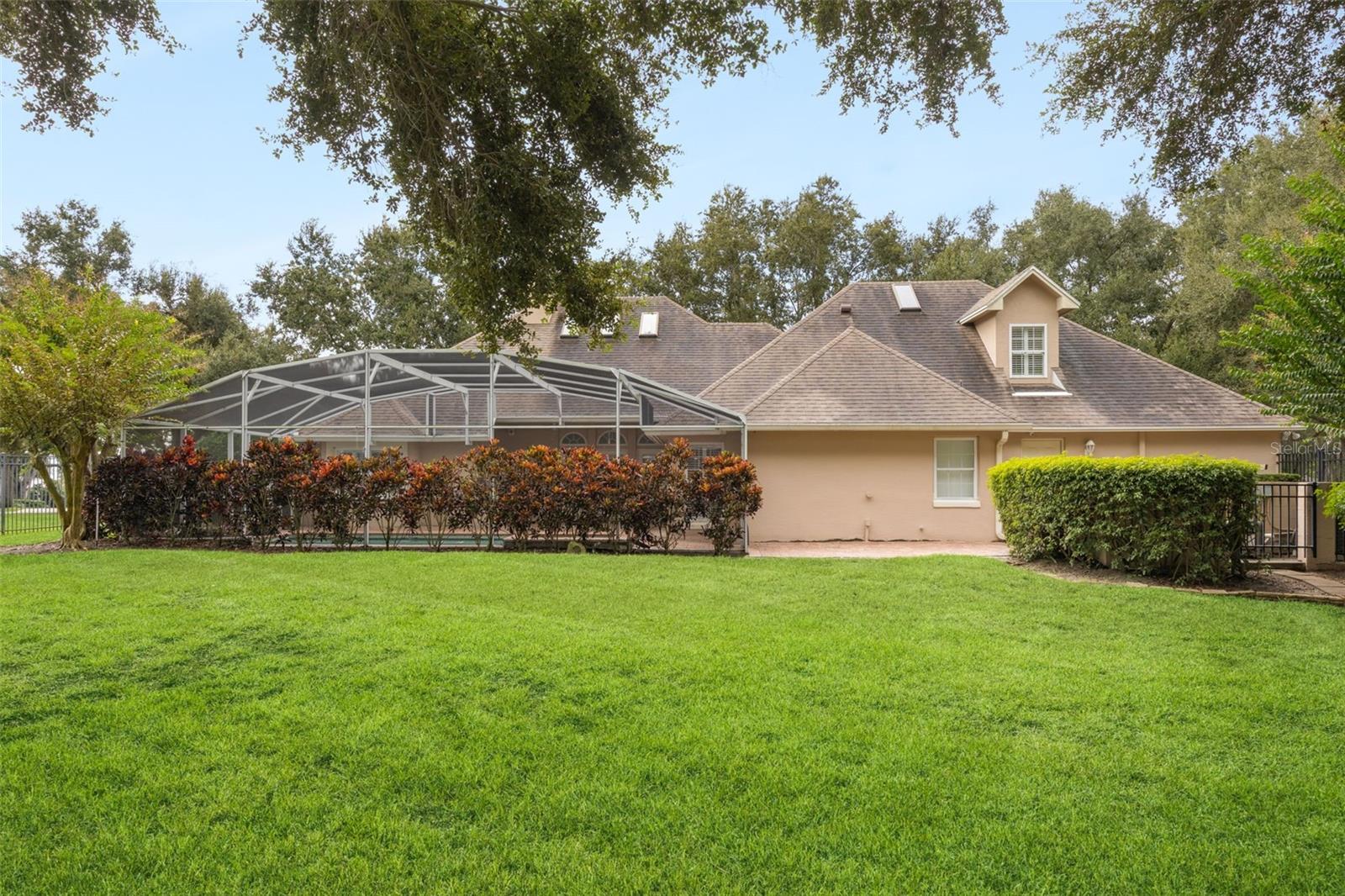 DEER ISLAND PH 02 - Residential