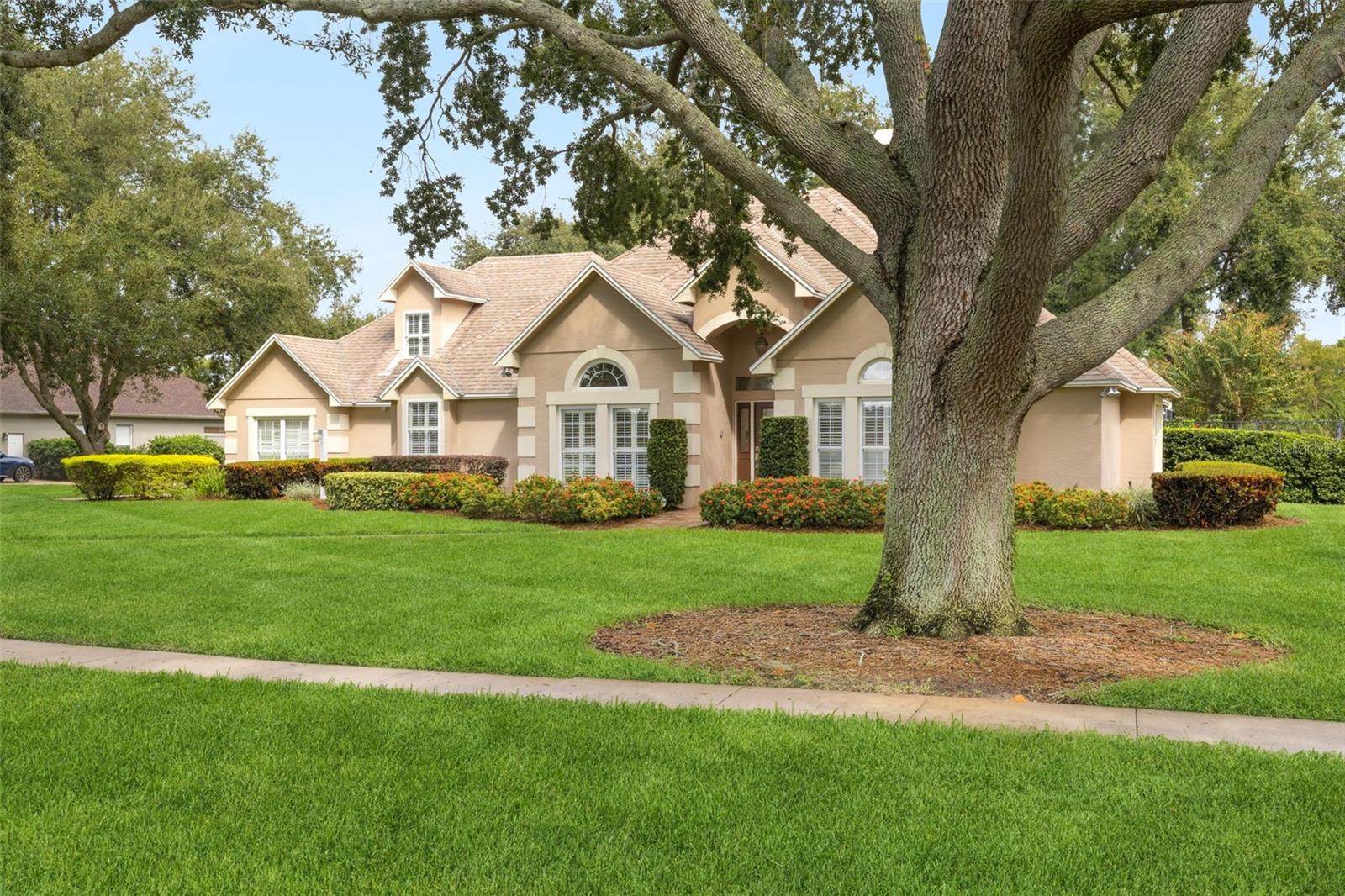 DEER ISLAND PH 02 - Residential