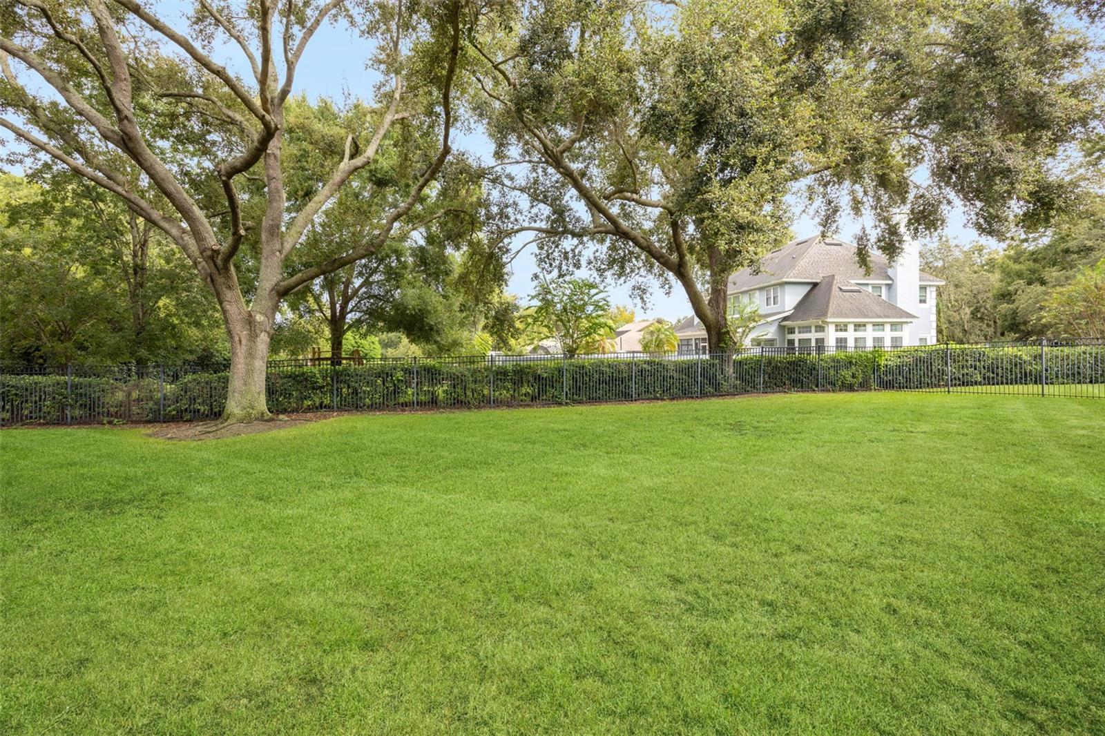 DEER ISLAND PH 02 - Residential