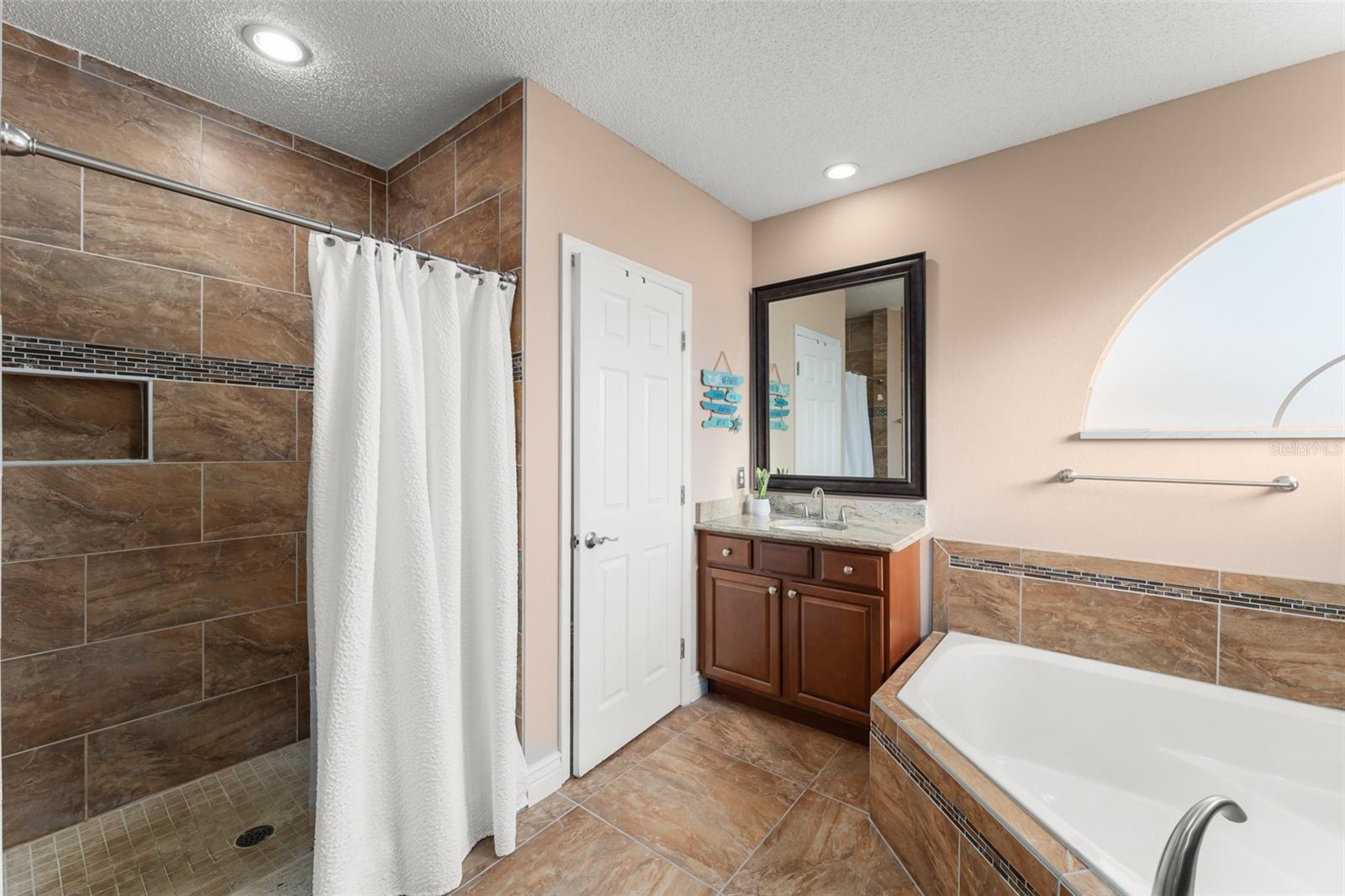 VILLAGES II AT EASTWOOD PHASE 1 - Residential