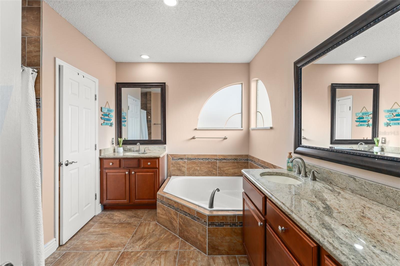 VILLAGES II AT EASTWOOD PHASE 1 - Residential