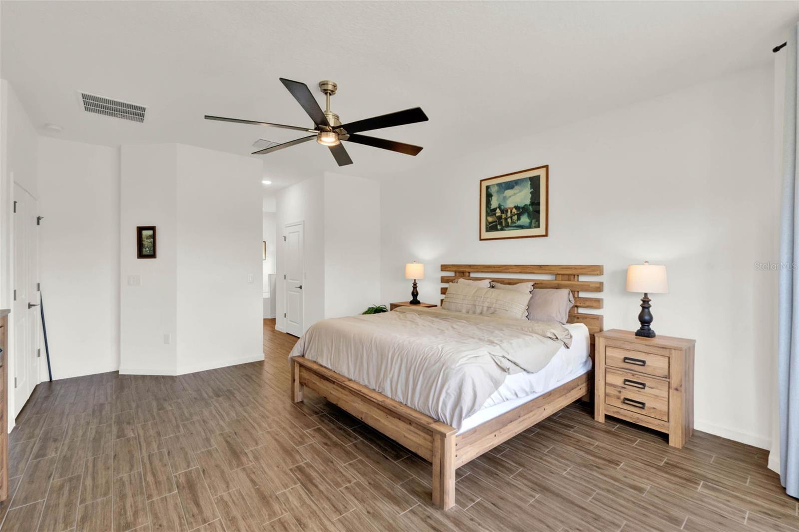 TALICHET/VENEZIA NORTH - Residential