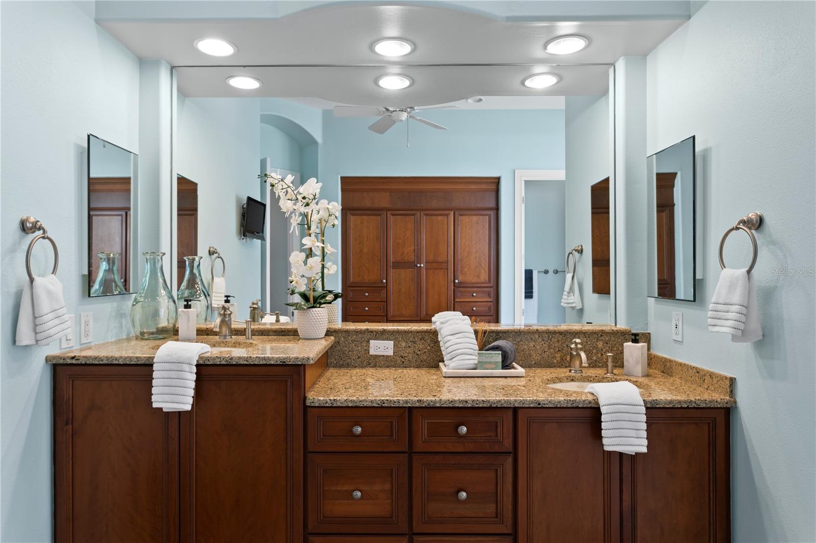 CHEVAL POLO & GOLF CL PHAS - Residential