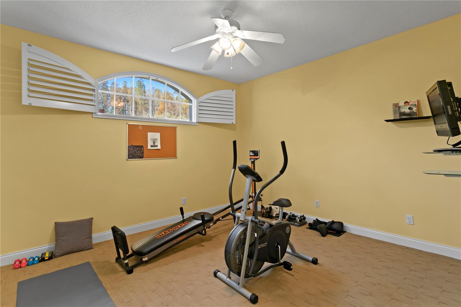 CHEVAL POLO & GOLF CL PHAS - Residential