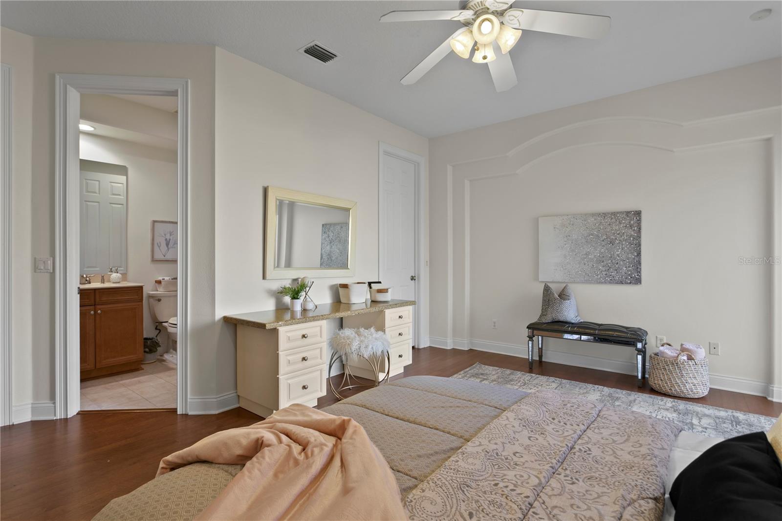 CHEVAL POLO & GOLF CL PHAS - Residential