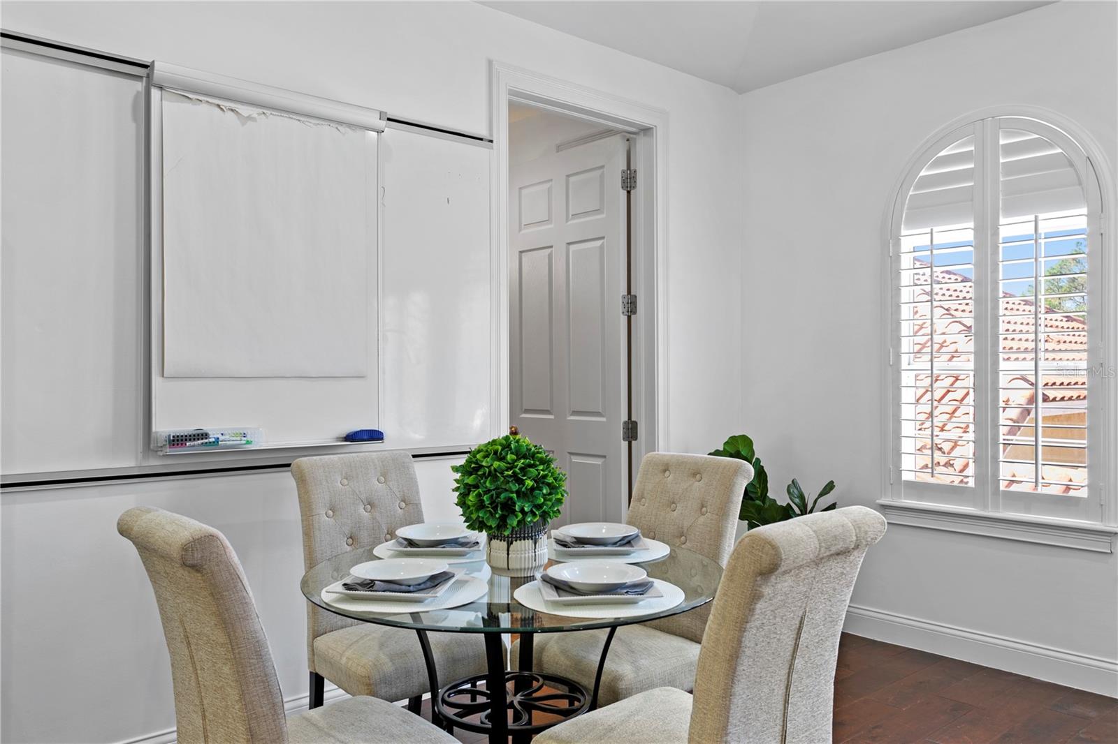 CHEVAL POLO & GOLF CL PHAS - Residential