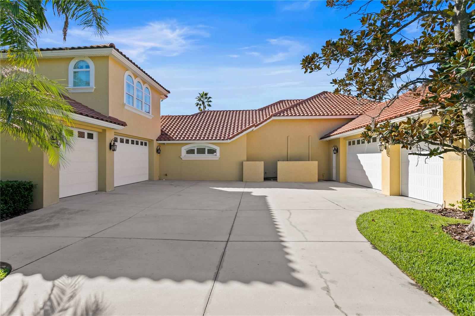 CHEVAL POLO & GOLF CL PHAS - Residential