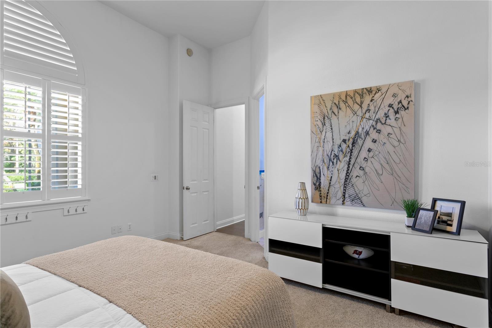 CHEVAL POLO & GOLF CL PHAS - Residential