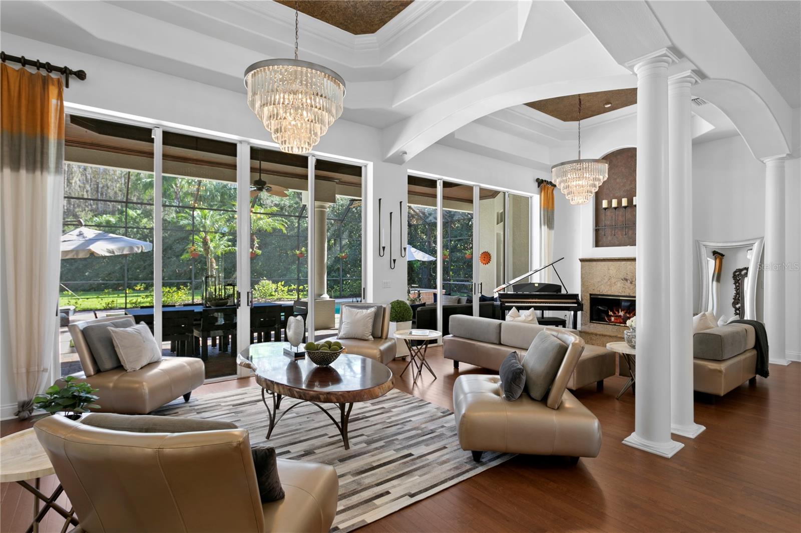 CHEVAL POLO & GOLF CL PHAS - Residential