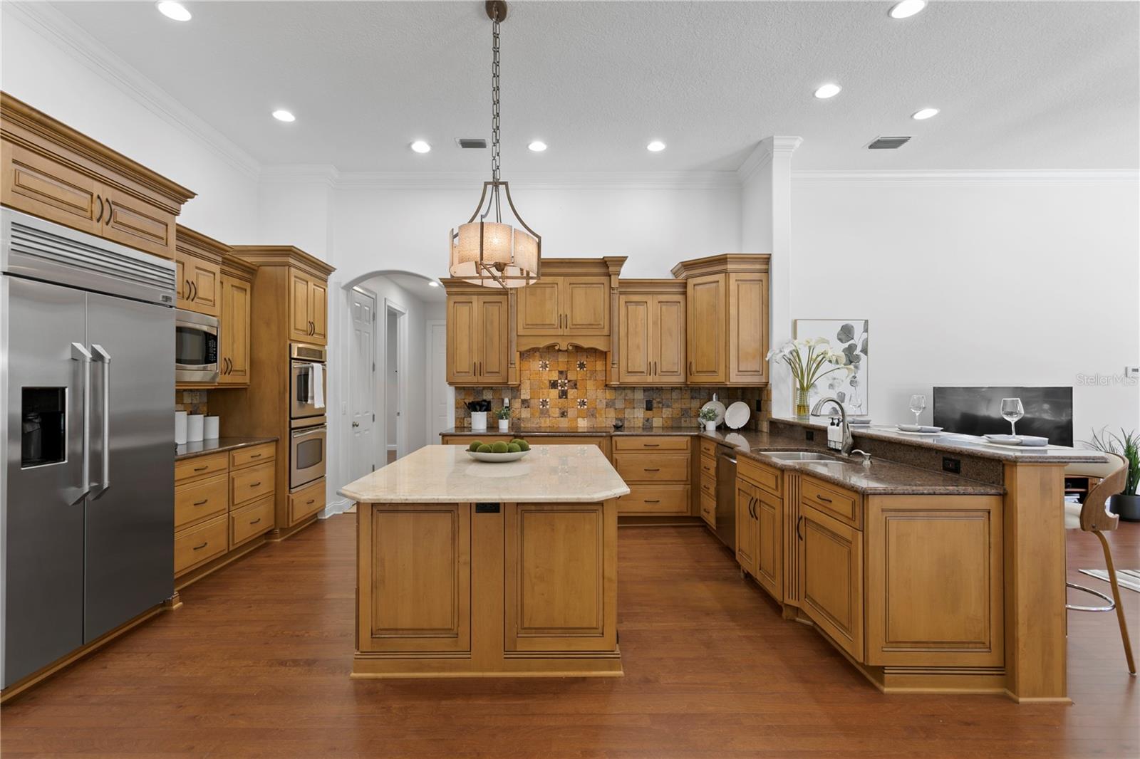 CHEVAL POLO & GOLF CL PHAS - Residential