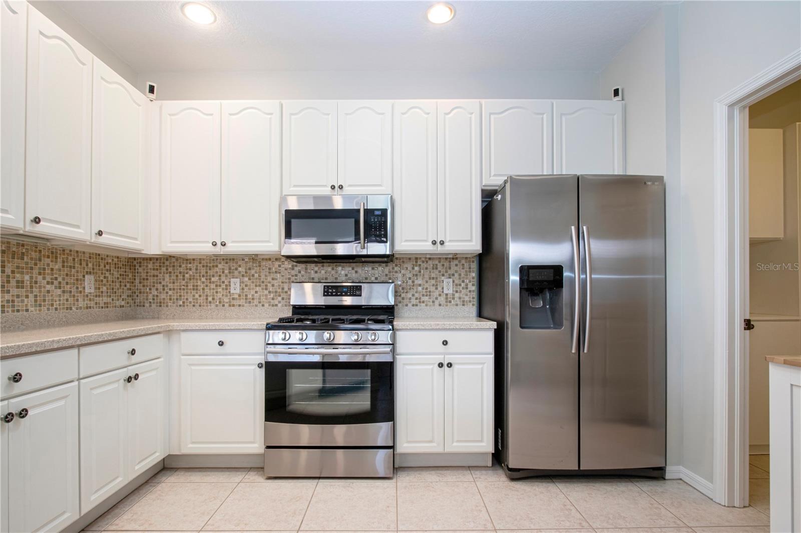 HUNTINGTON CONDO - Residential