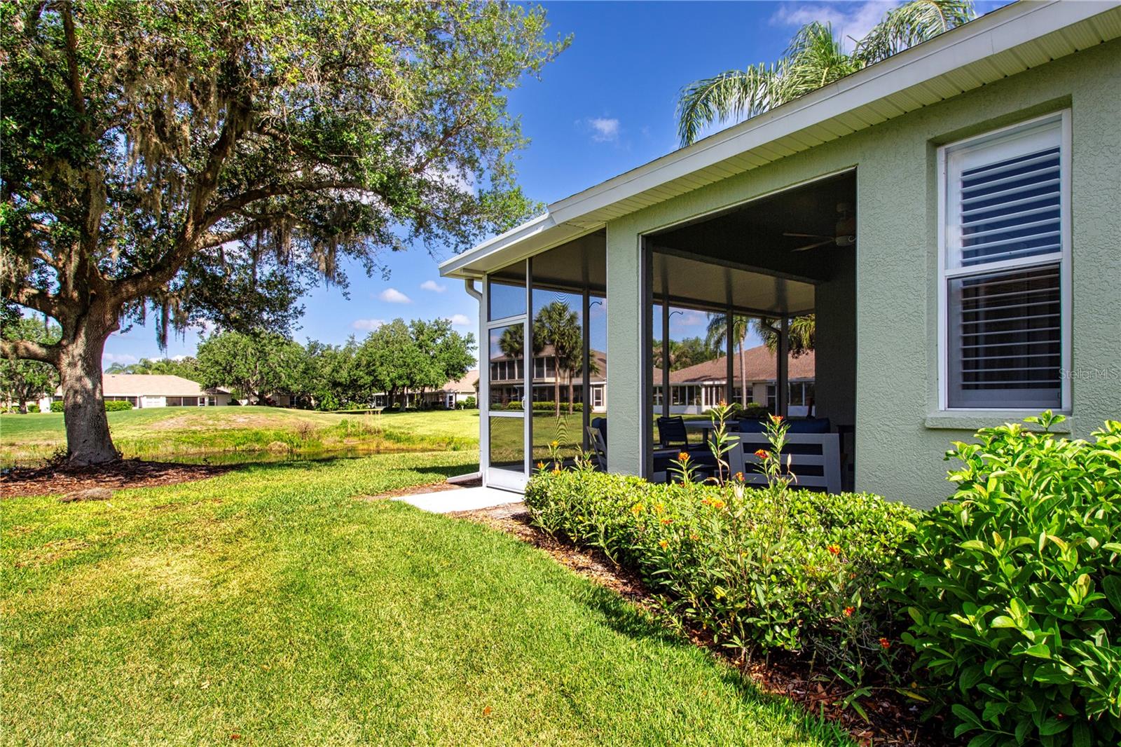 HUNTINGTON CONDO - Residential